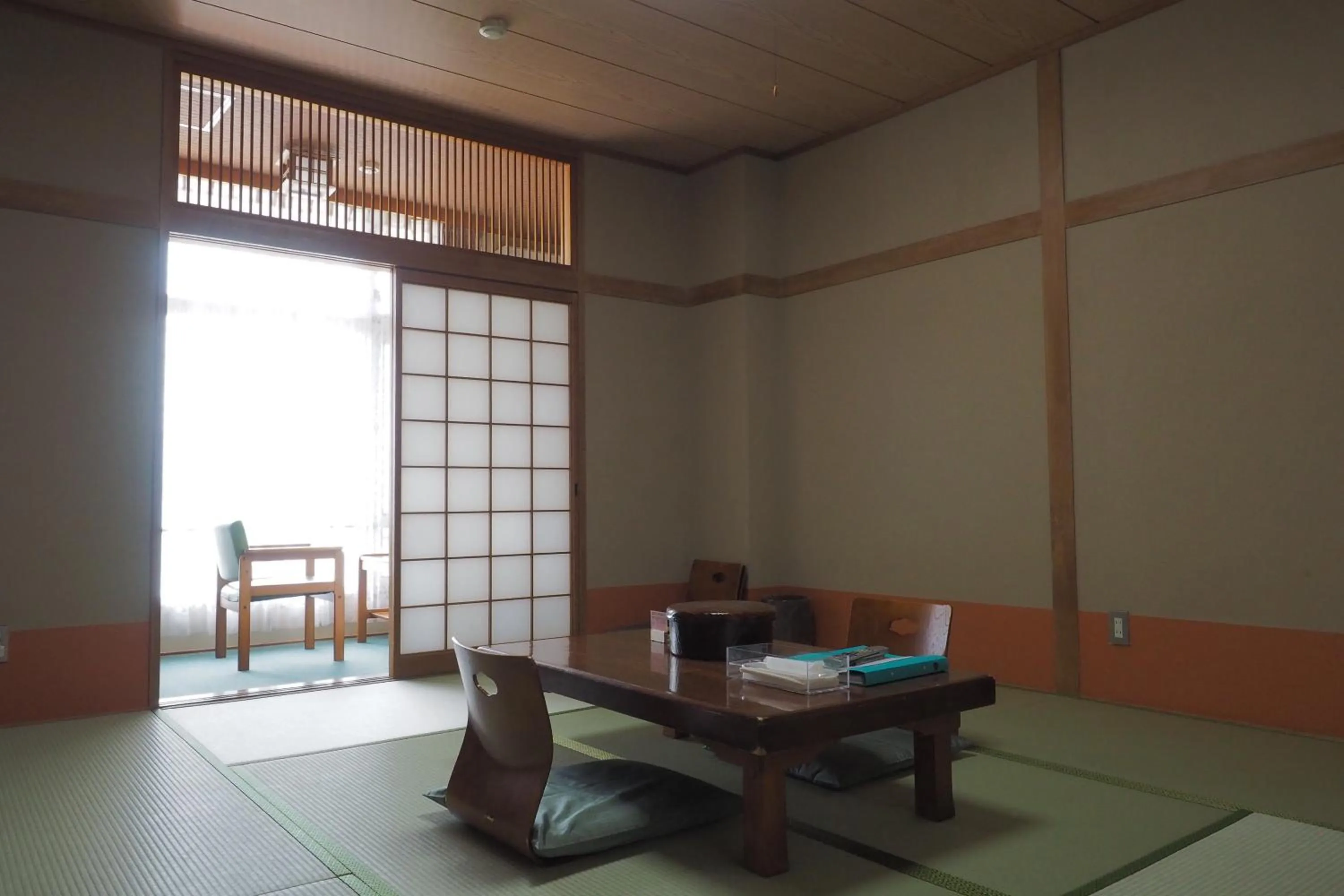 Photo of the whole room in Kokuminshukusha Shodoshima