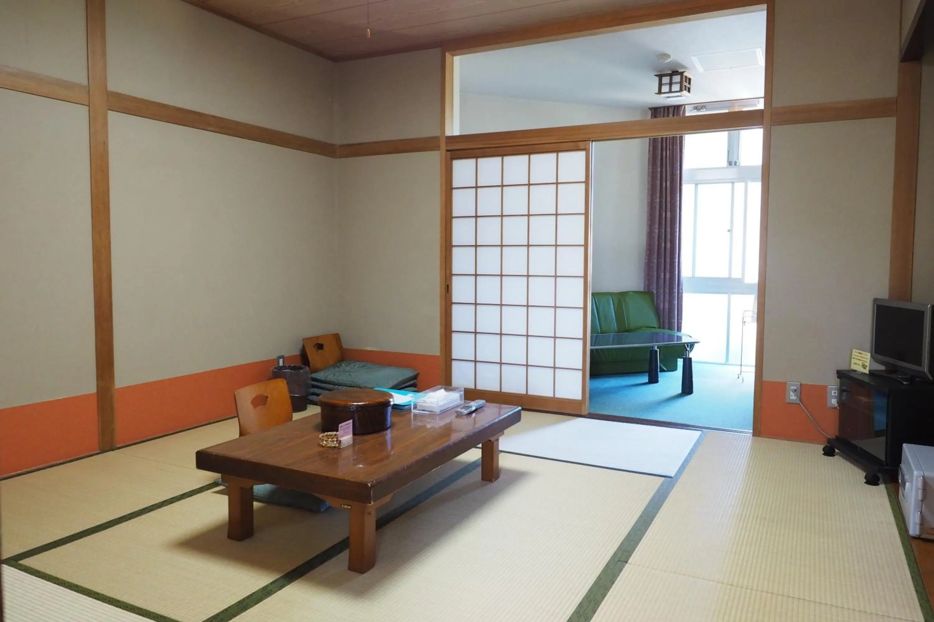 Photo of the whole room in Kokuminshukusha Shodoshima