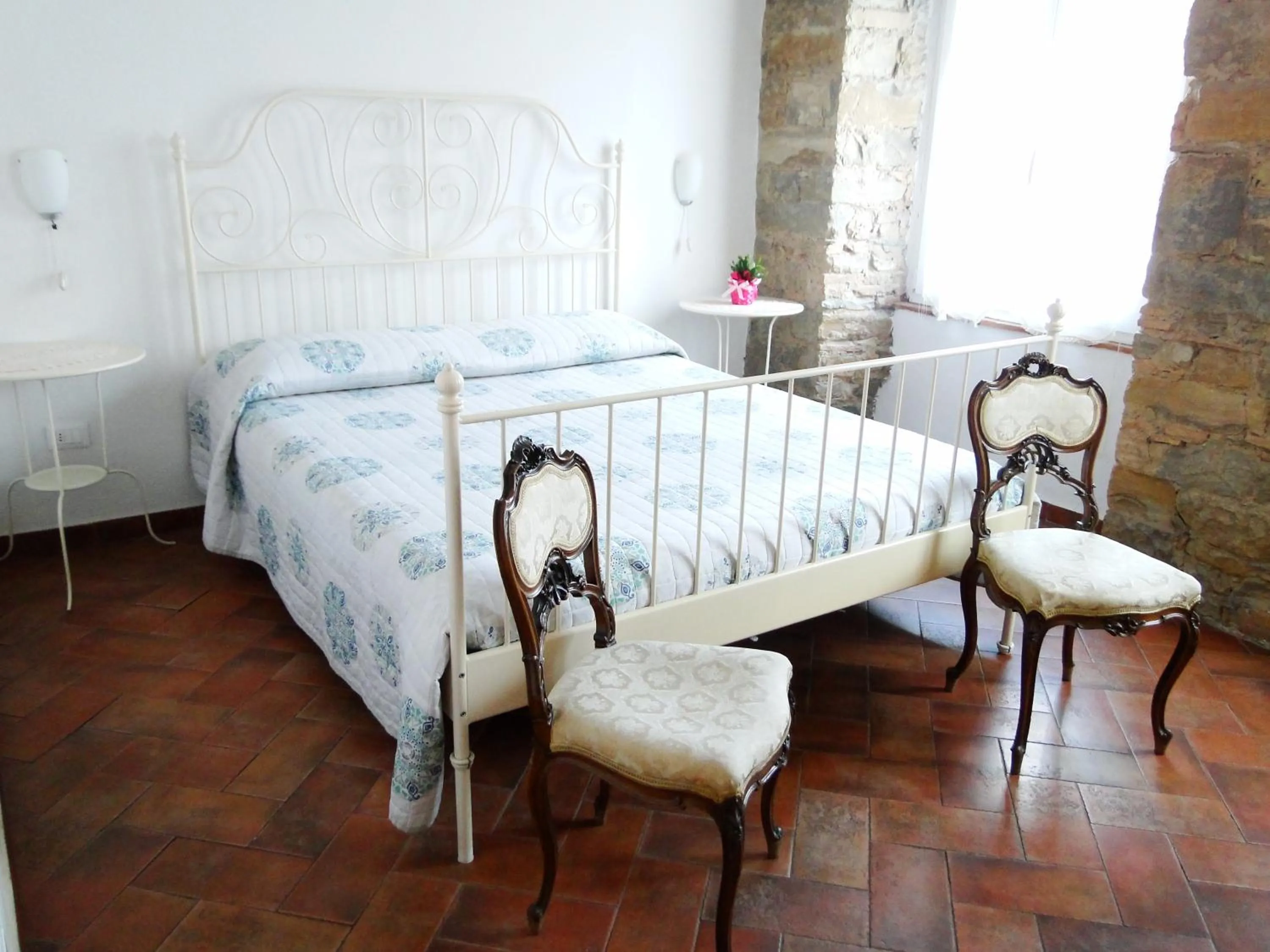 Photo of the whole room, Bed in B&B Gens Julia