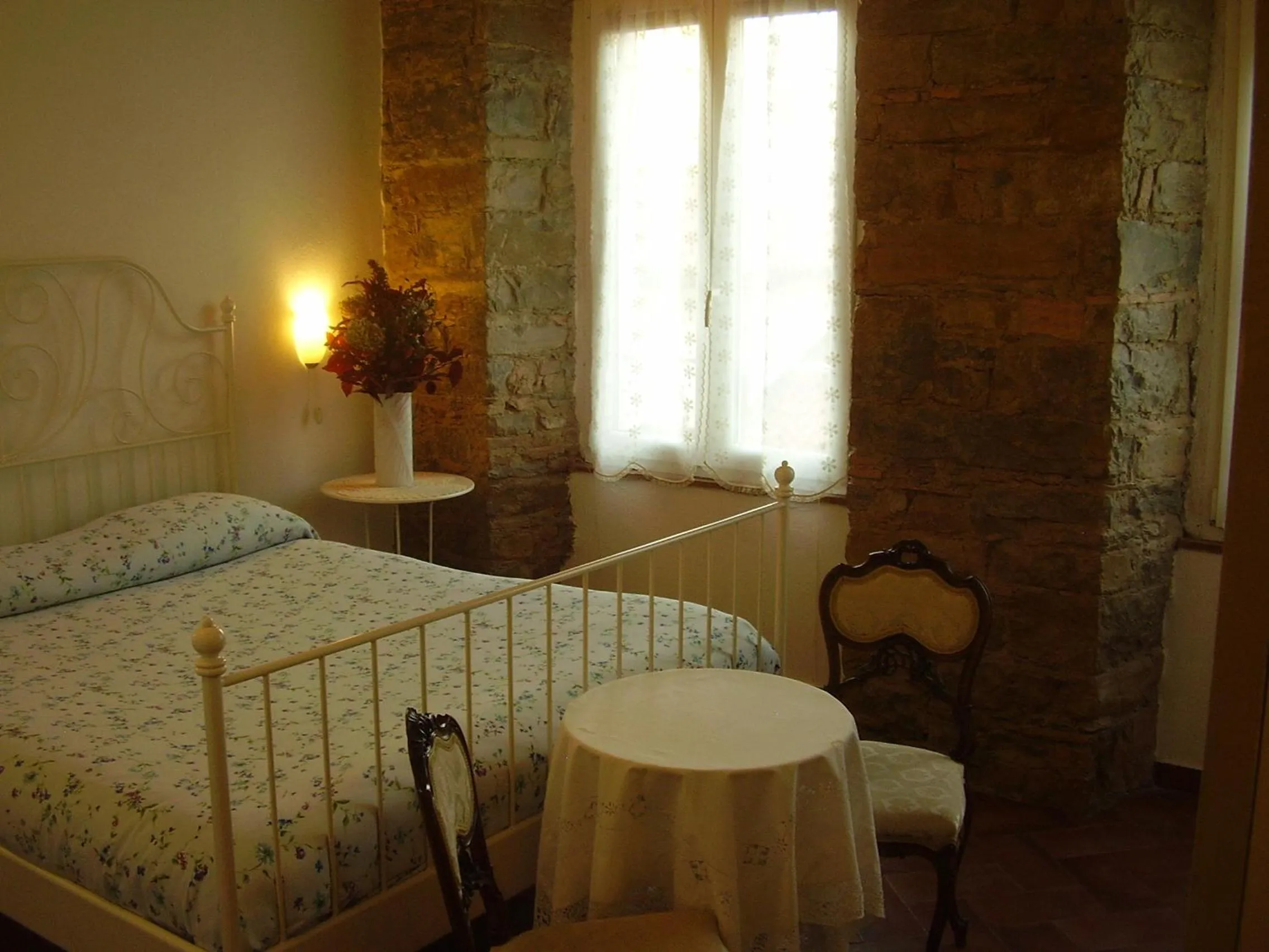 Day, Bed in B&B Gens Julia