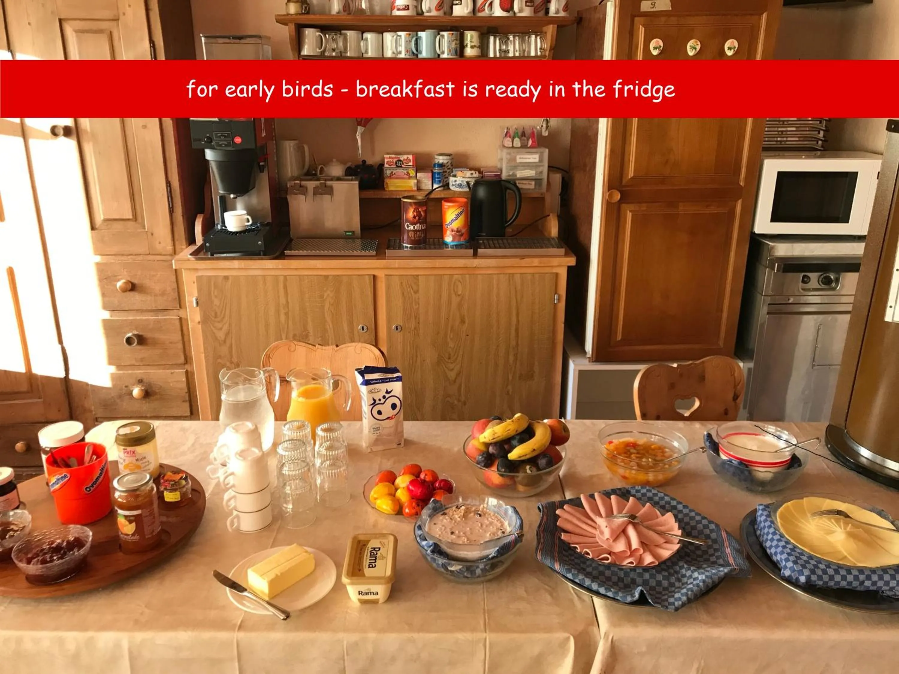 Continental breakfast in Chesa Selfranga