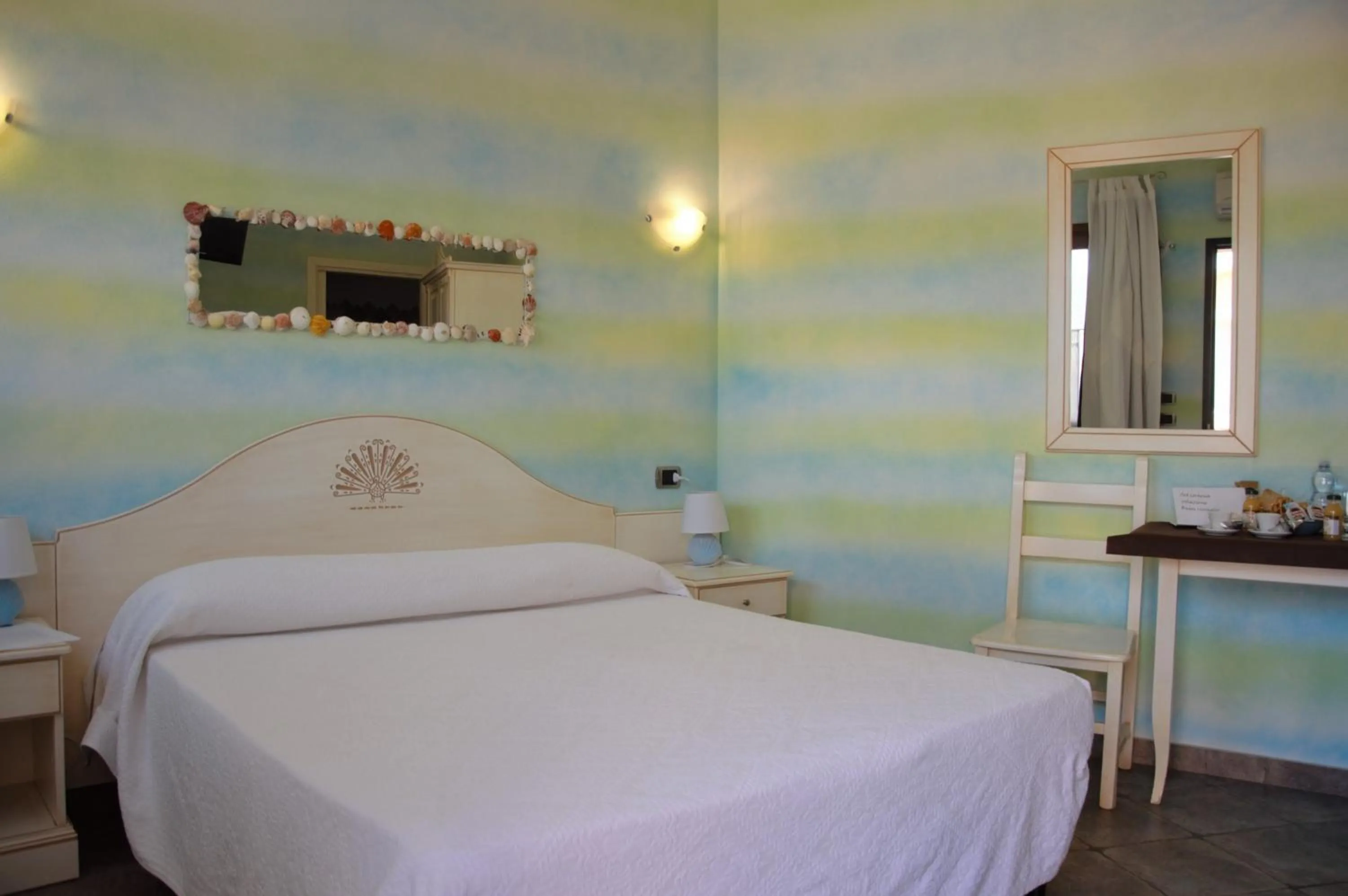 Photo of the whole room, Bed in Hotel Sa Cralla Villasimius
