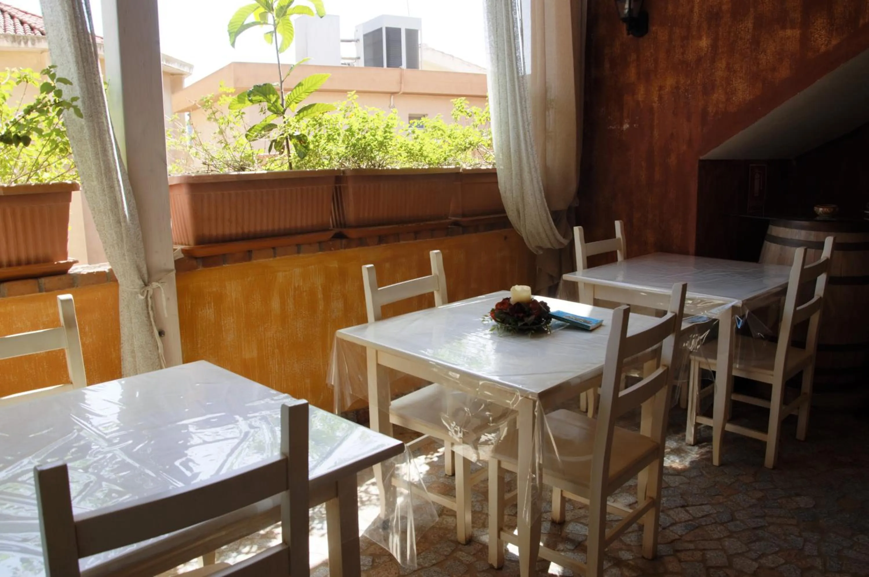 Lounge or bar in Hotel Sa Cralla Villasimius