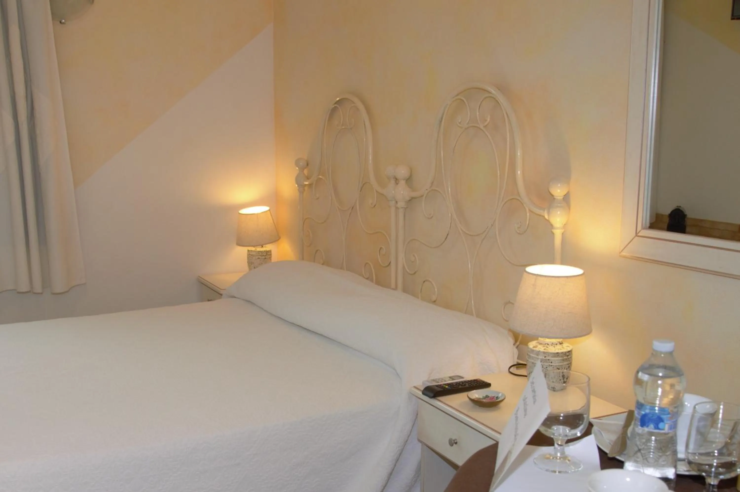 Photo of the whole room, Bed in Hotel Sa Cralla Villasimius