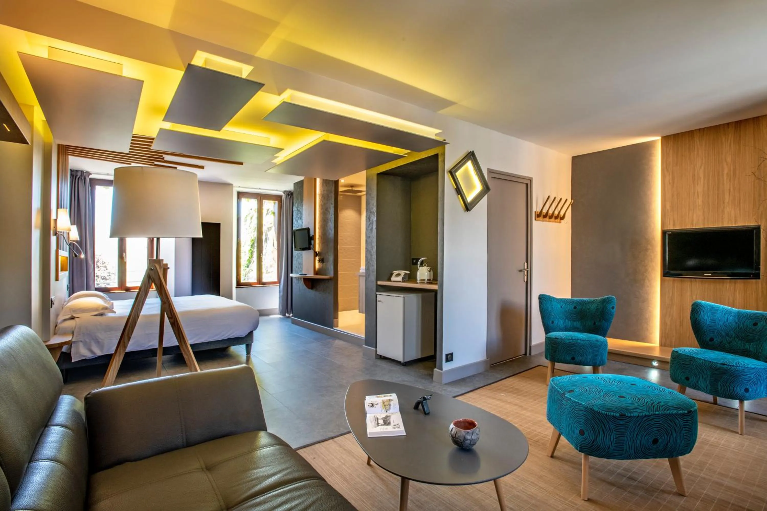 Seating area in Logis Hôtel Restaurant Gilles Moreau Laguiole