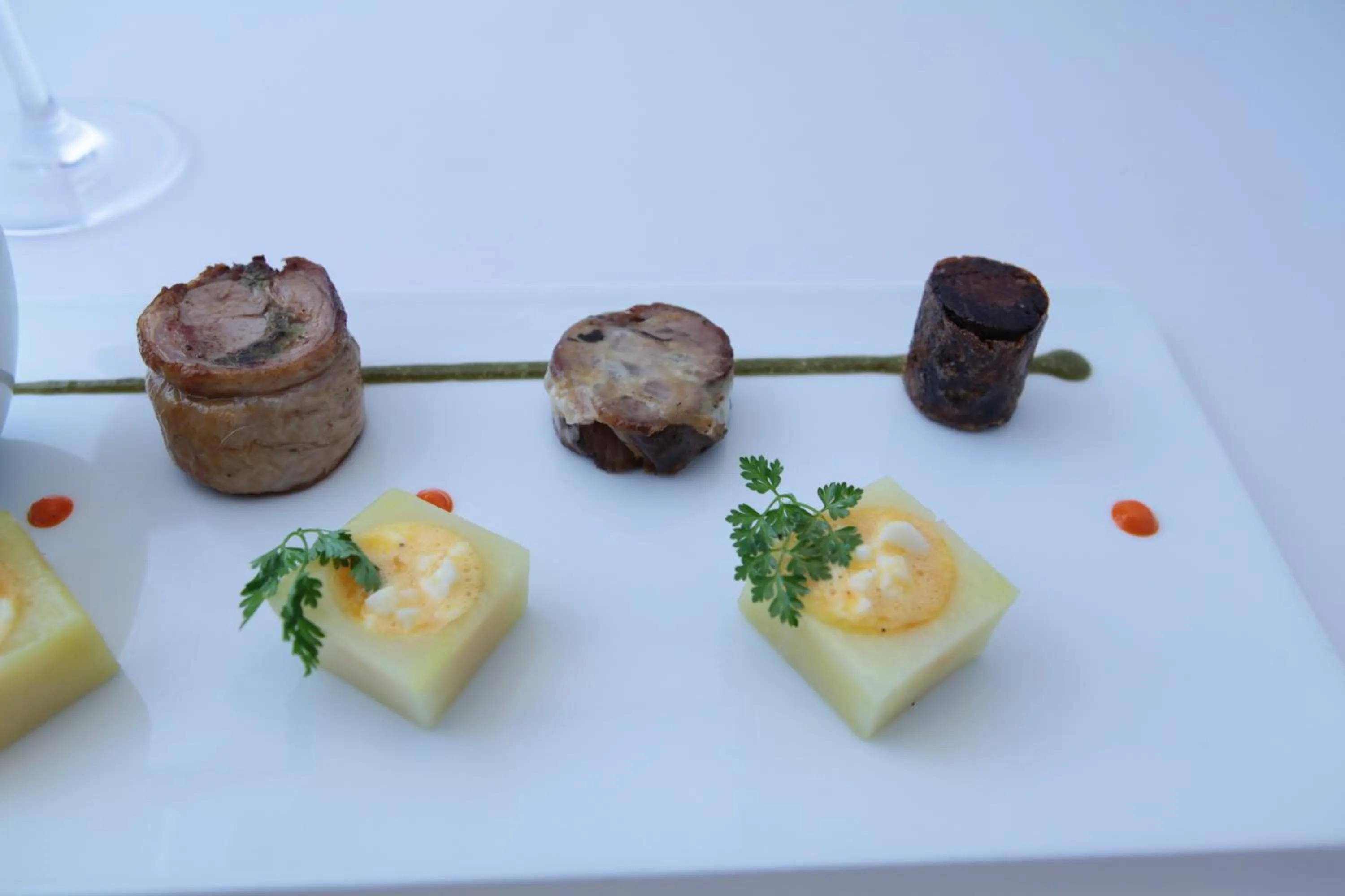 Restaurant/places to eat in Logis Hôtel Restaurant Gilles Moreau Laguiole