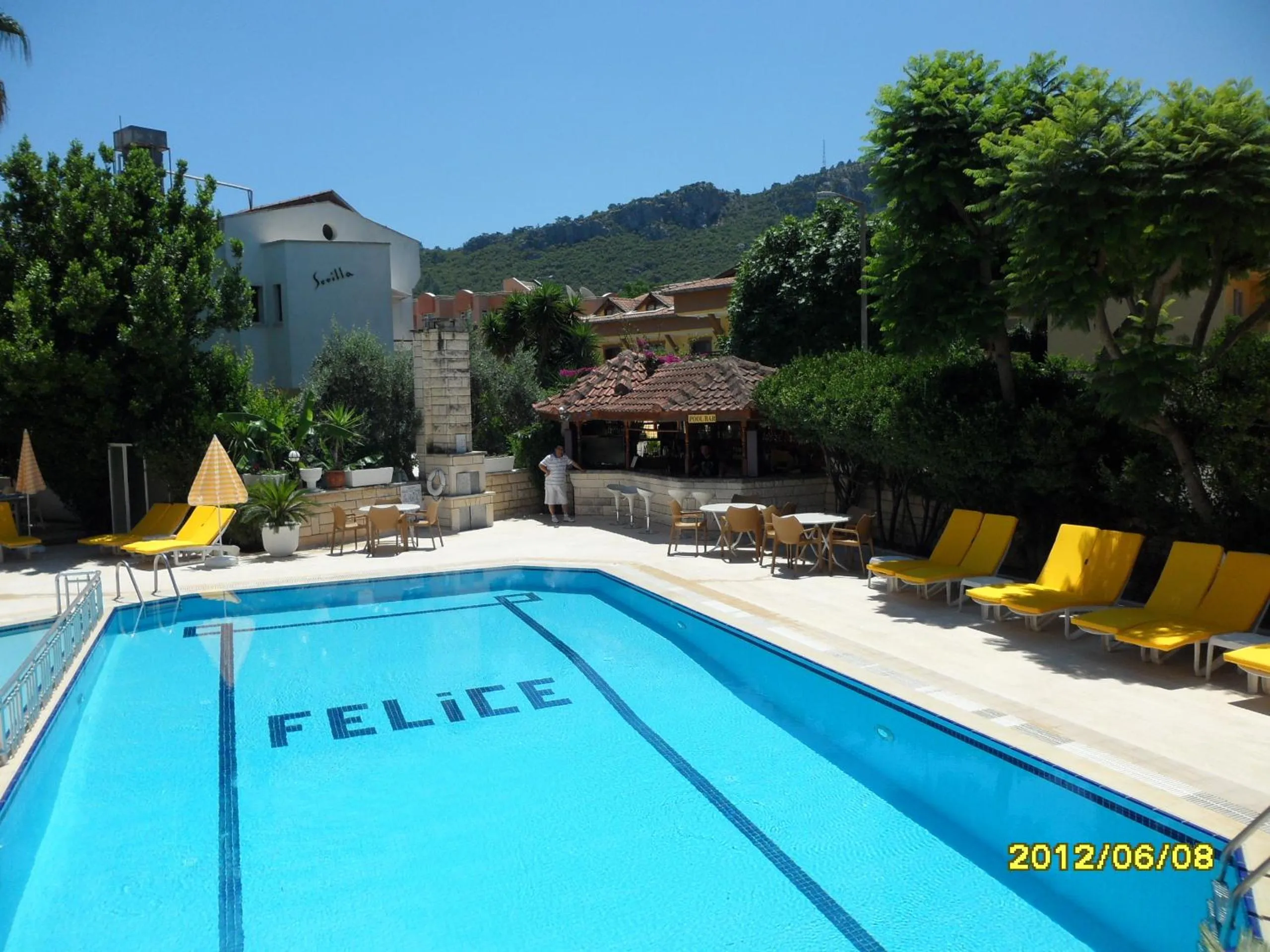 Pool view in Felice Hotel