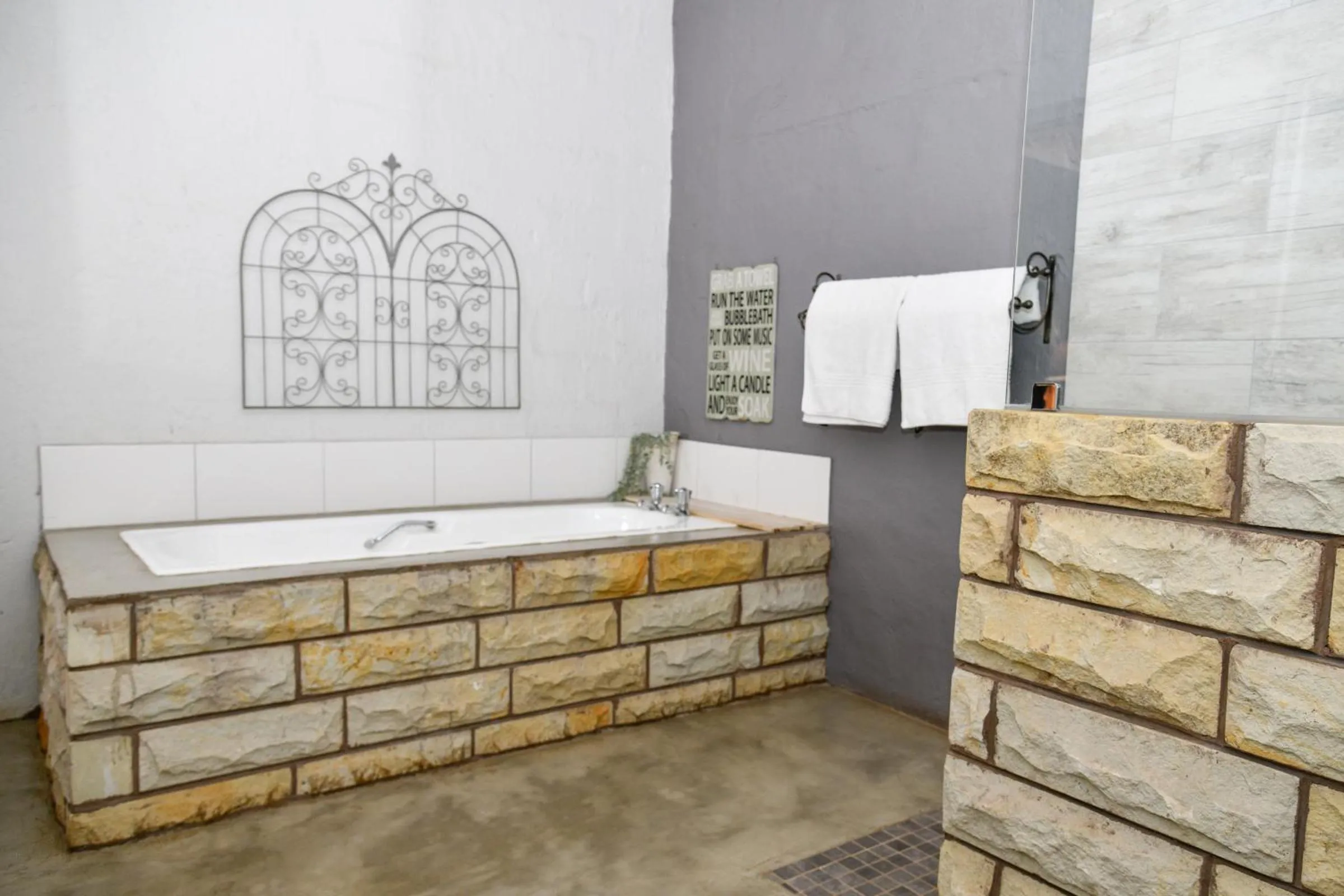 Gowan Valley Guest Farm