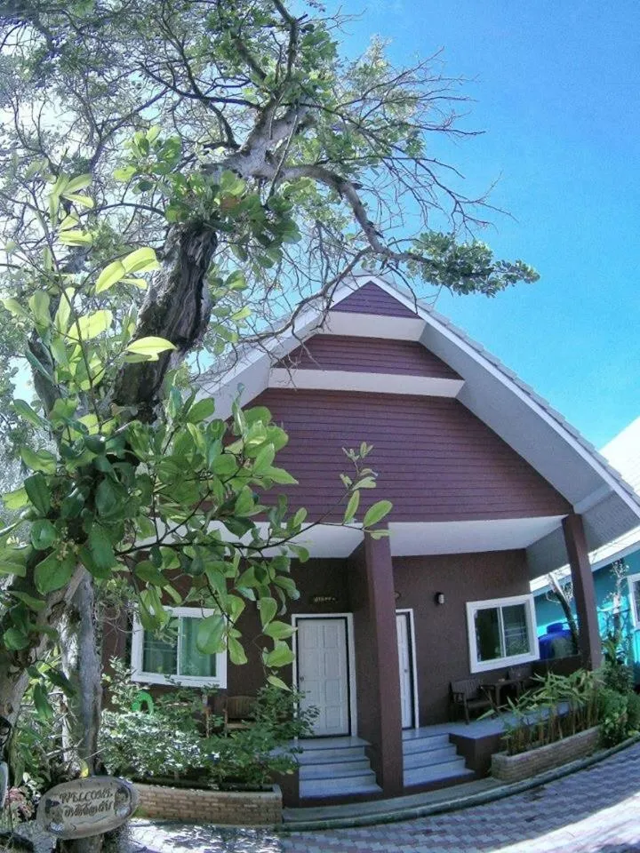 Baan Bon Resort Bang Tabun