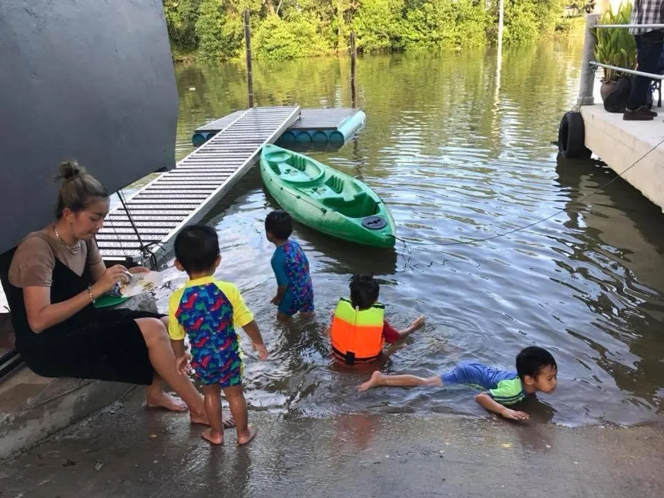 Property building in Baan Bon Resort Bang Tabun