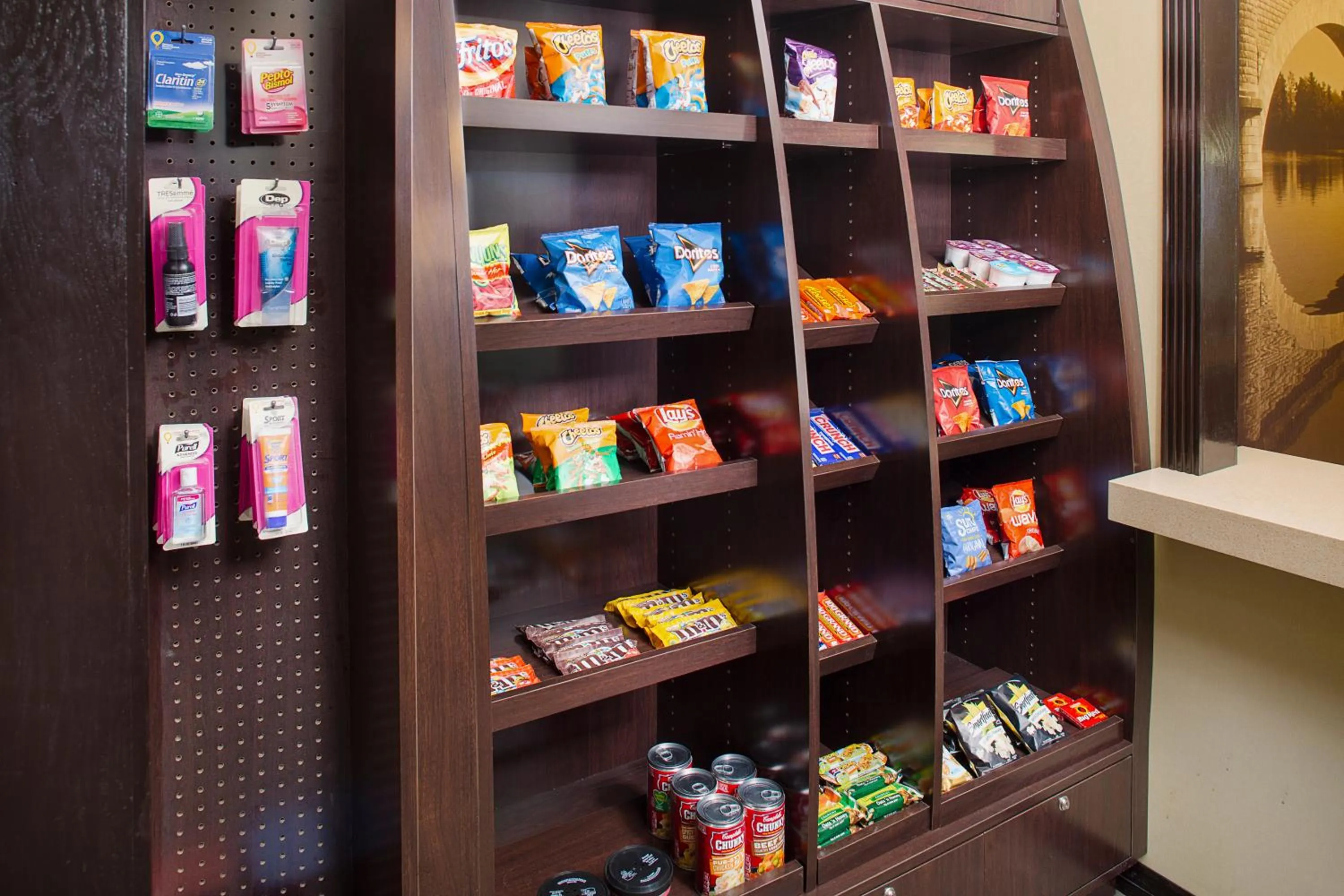 On-site shops in Staybridge Suites San Angelo by IHG