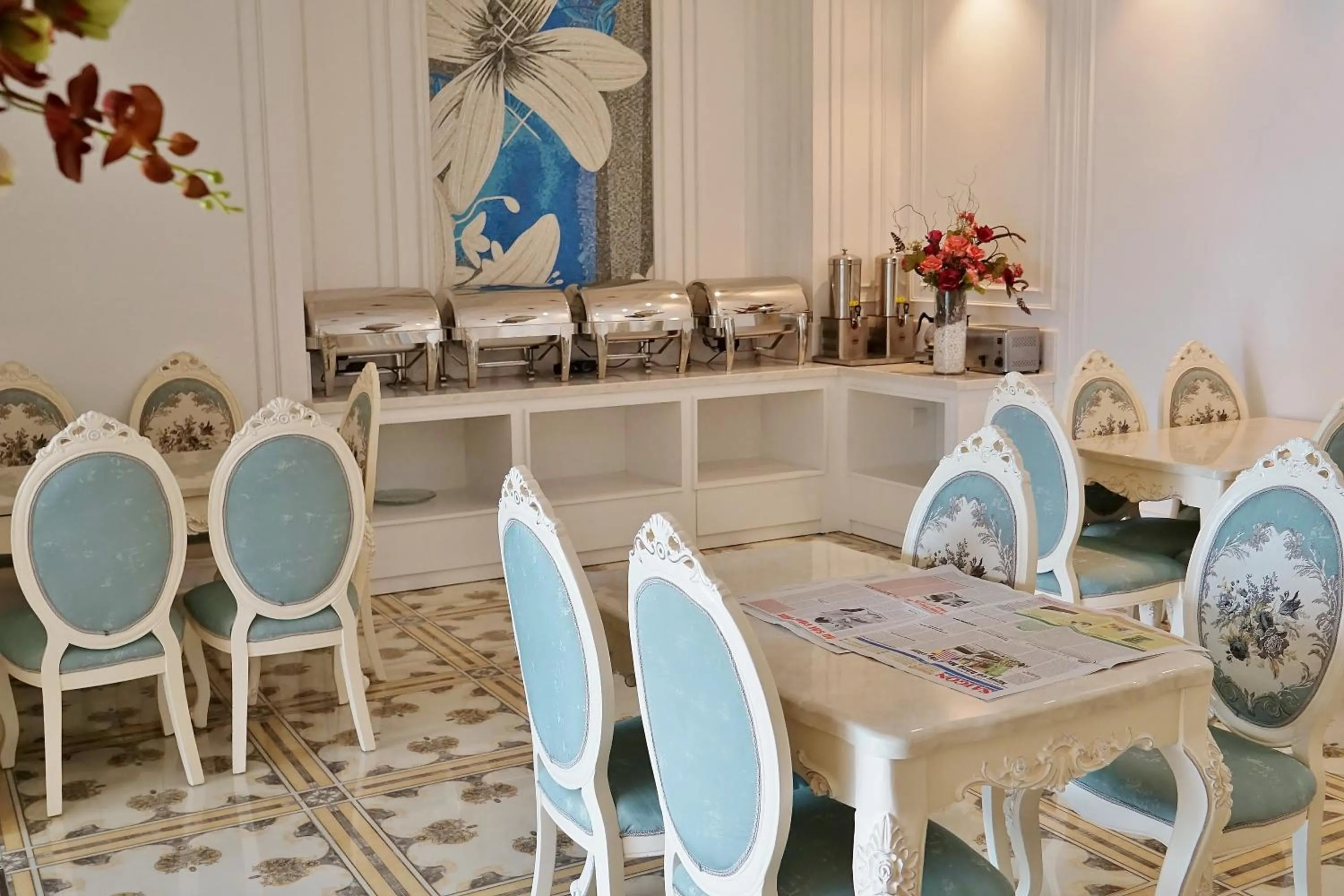 Restaurant/places to eat in Tuong Vi Hotel Saigon