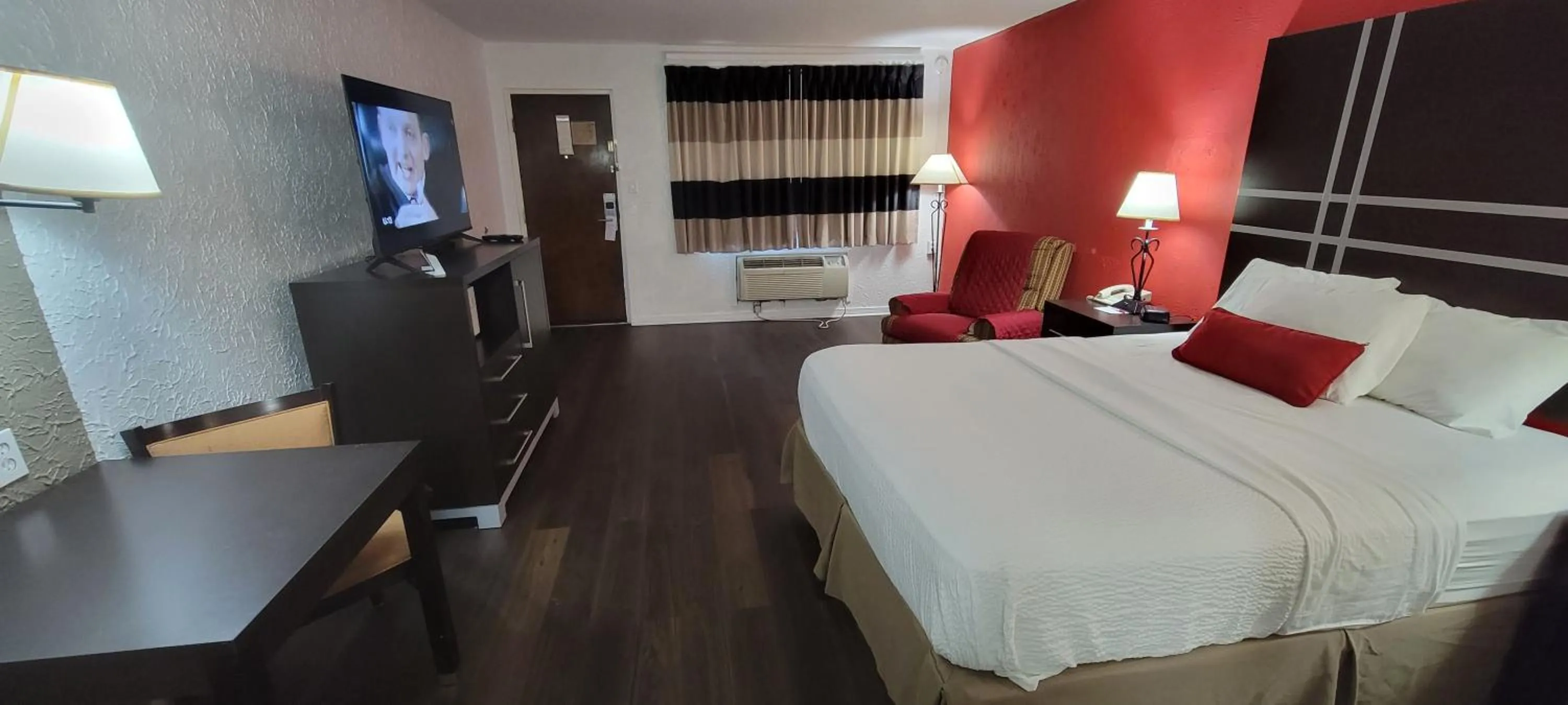 Bed in Ramada by Wyndham Mountain Home