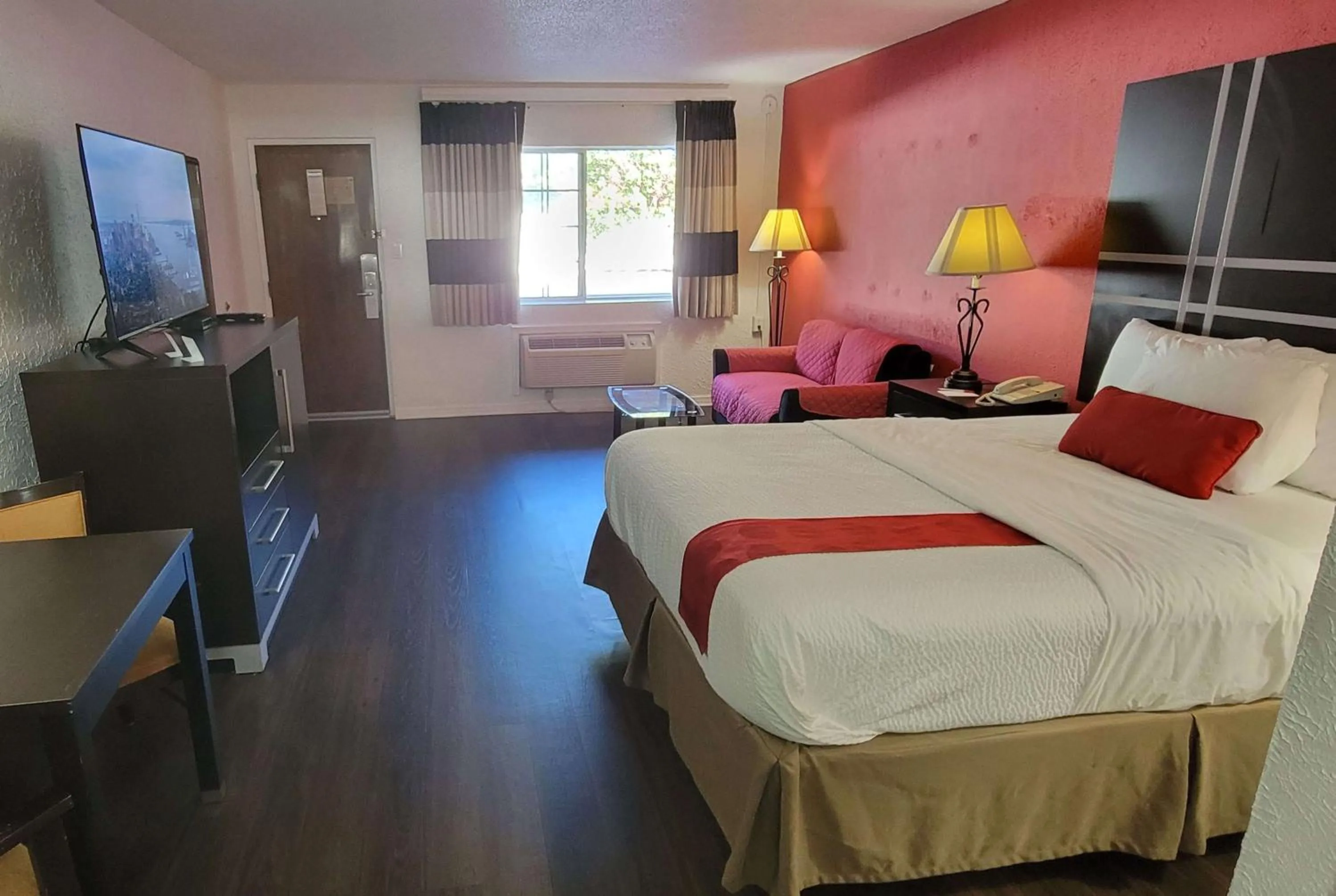 Photo of the whole room, Bed in Ramada by Wyndham Mountain Home