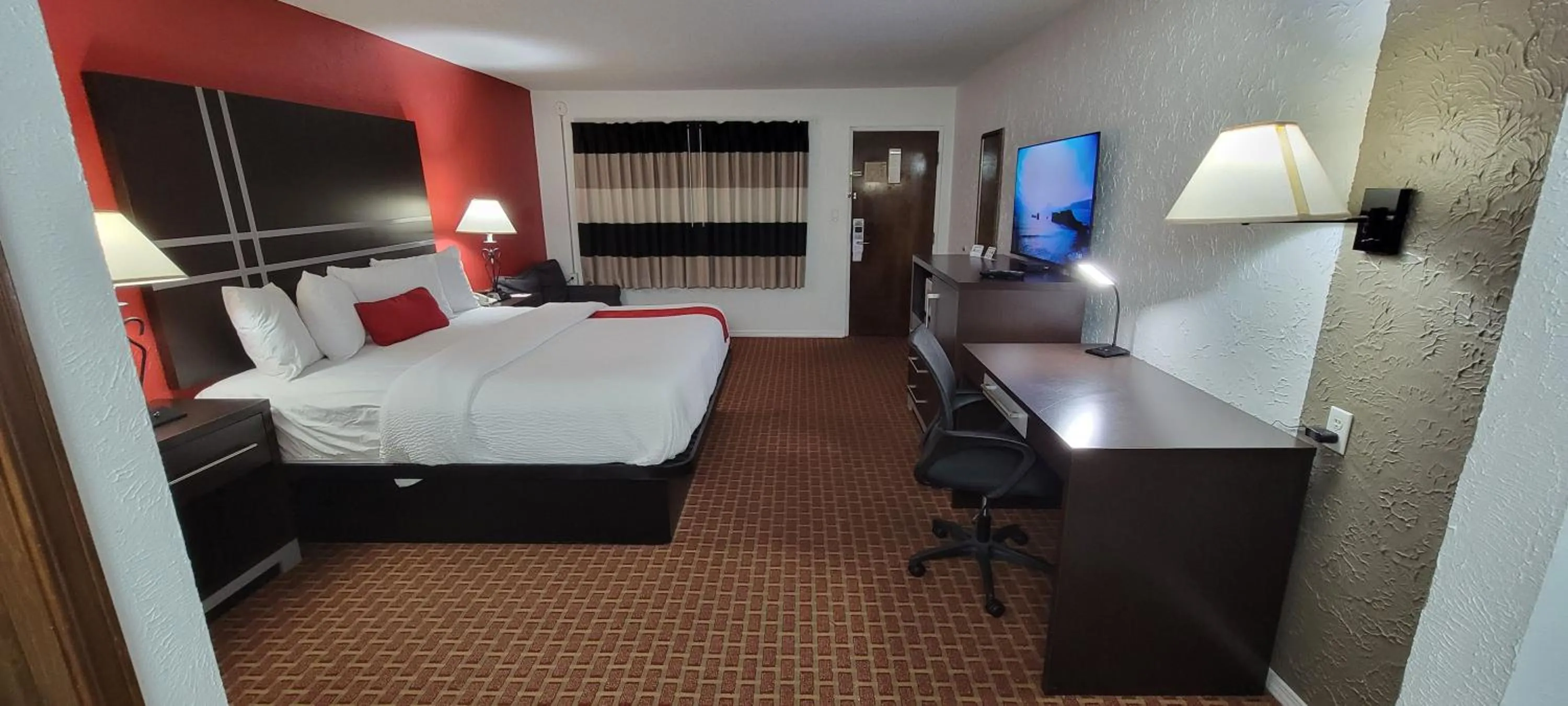 Bed in Ramada by Wyndham Mountain Home