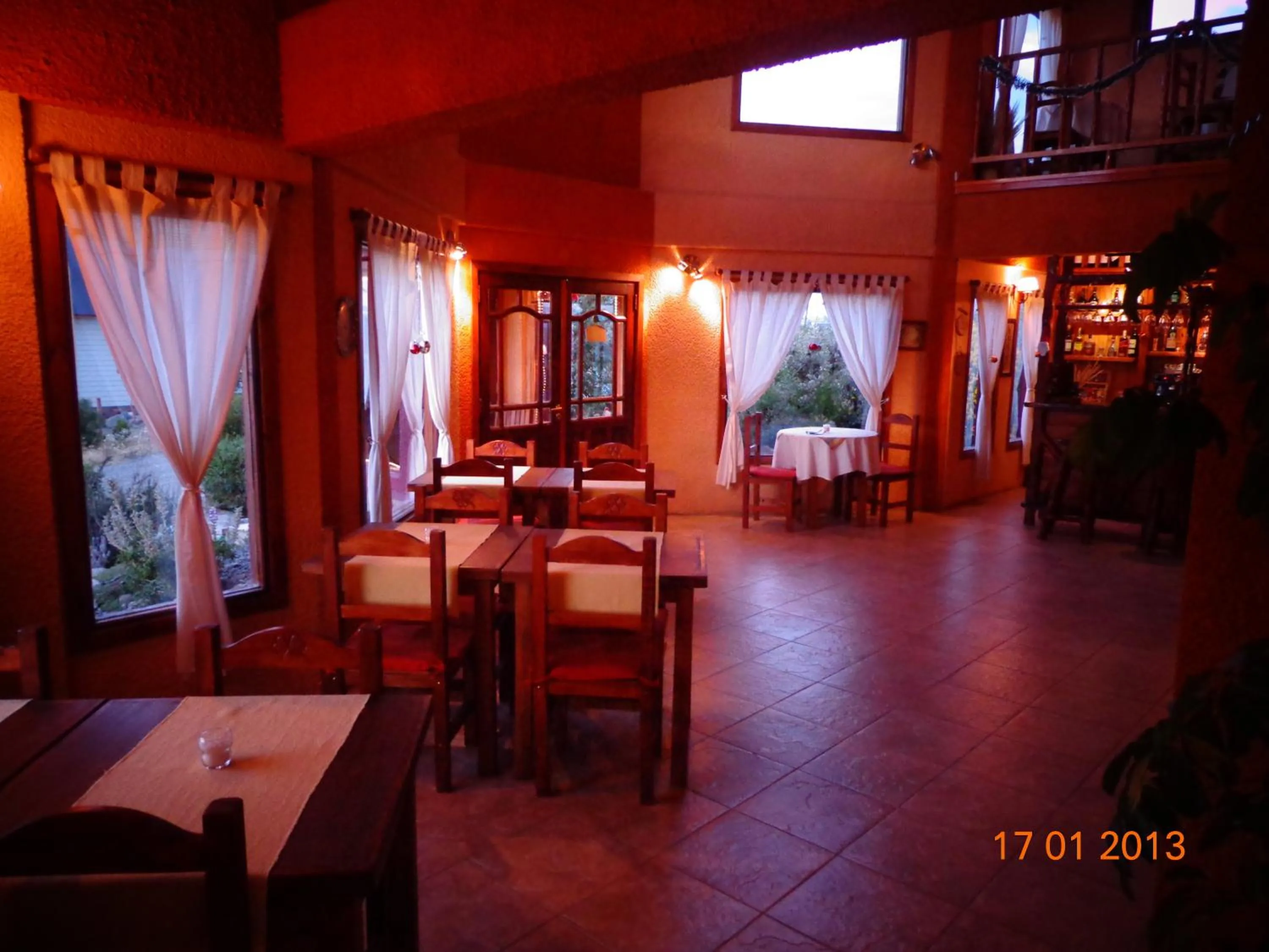 Restaurant/places to eat in Hosteria Rukahué