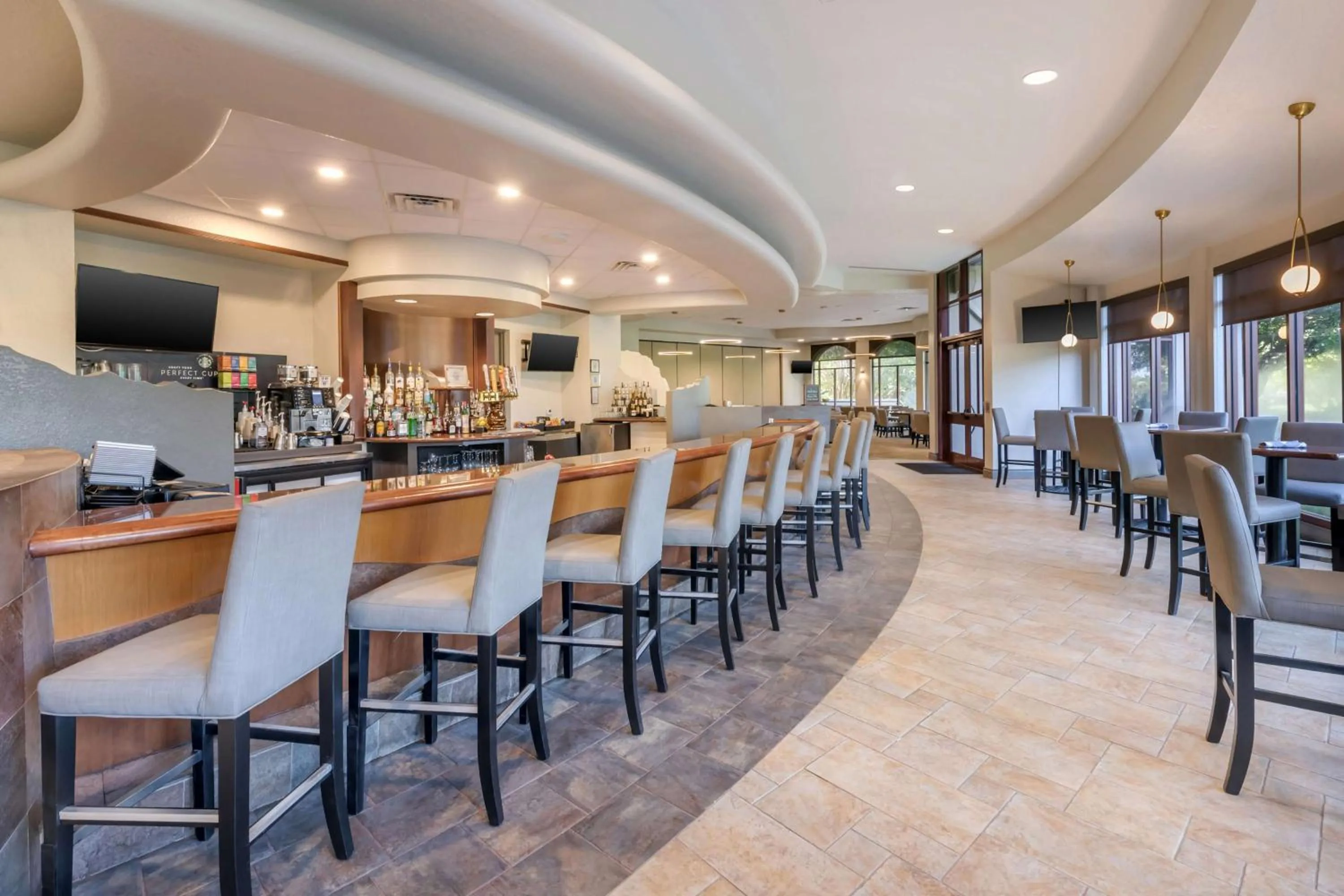 Lounge or bar in Hilton Vacation Club Mystic Dunes Orlando
