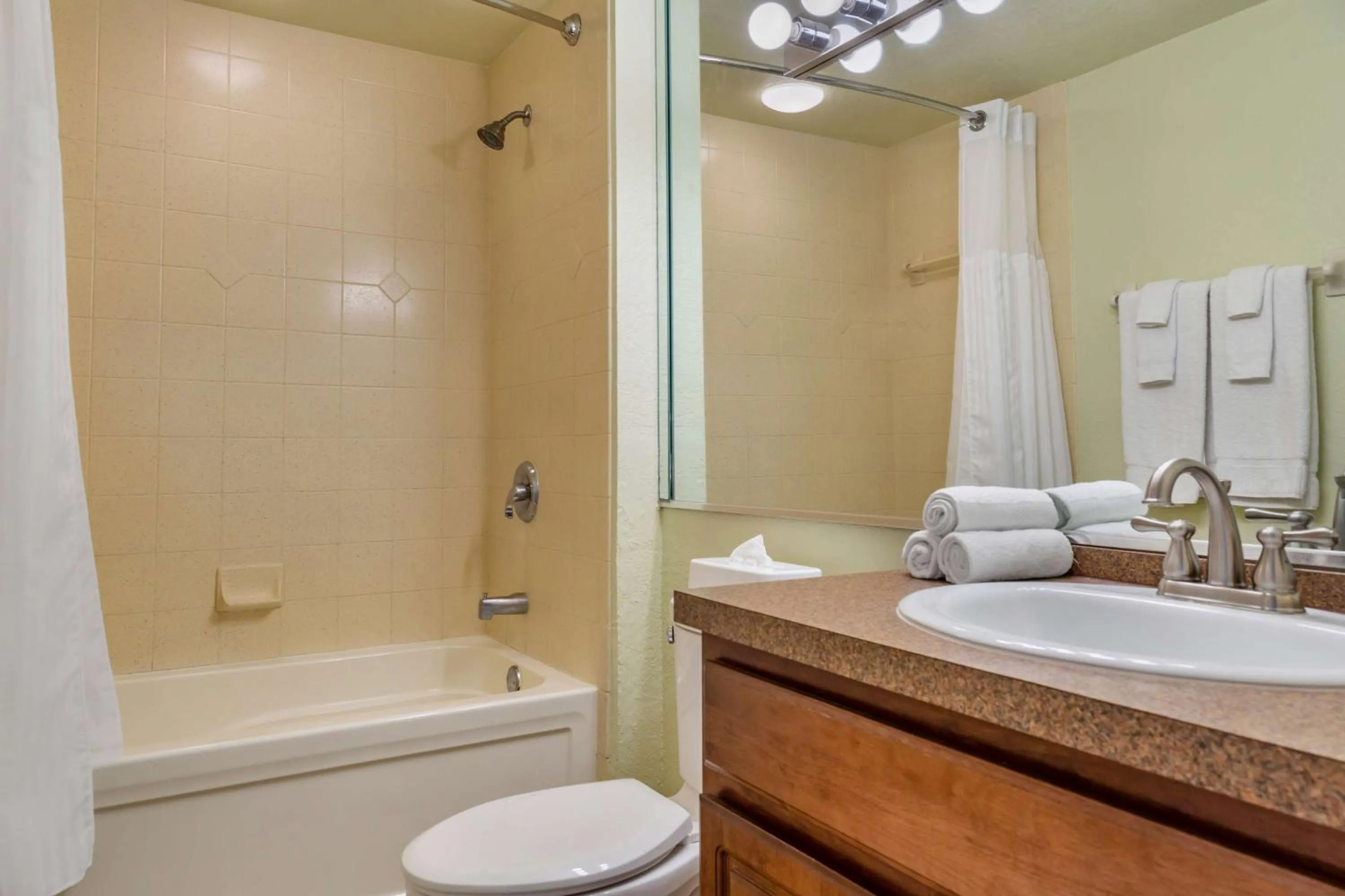 Bathroom in Hilton Vacation Club Mystic Dunes Orlando