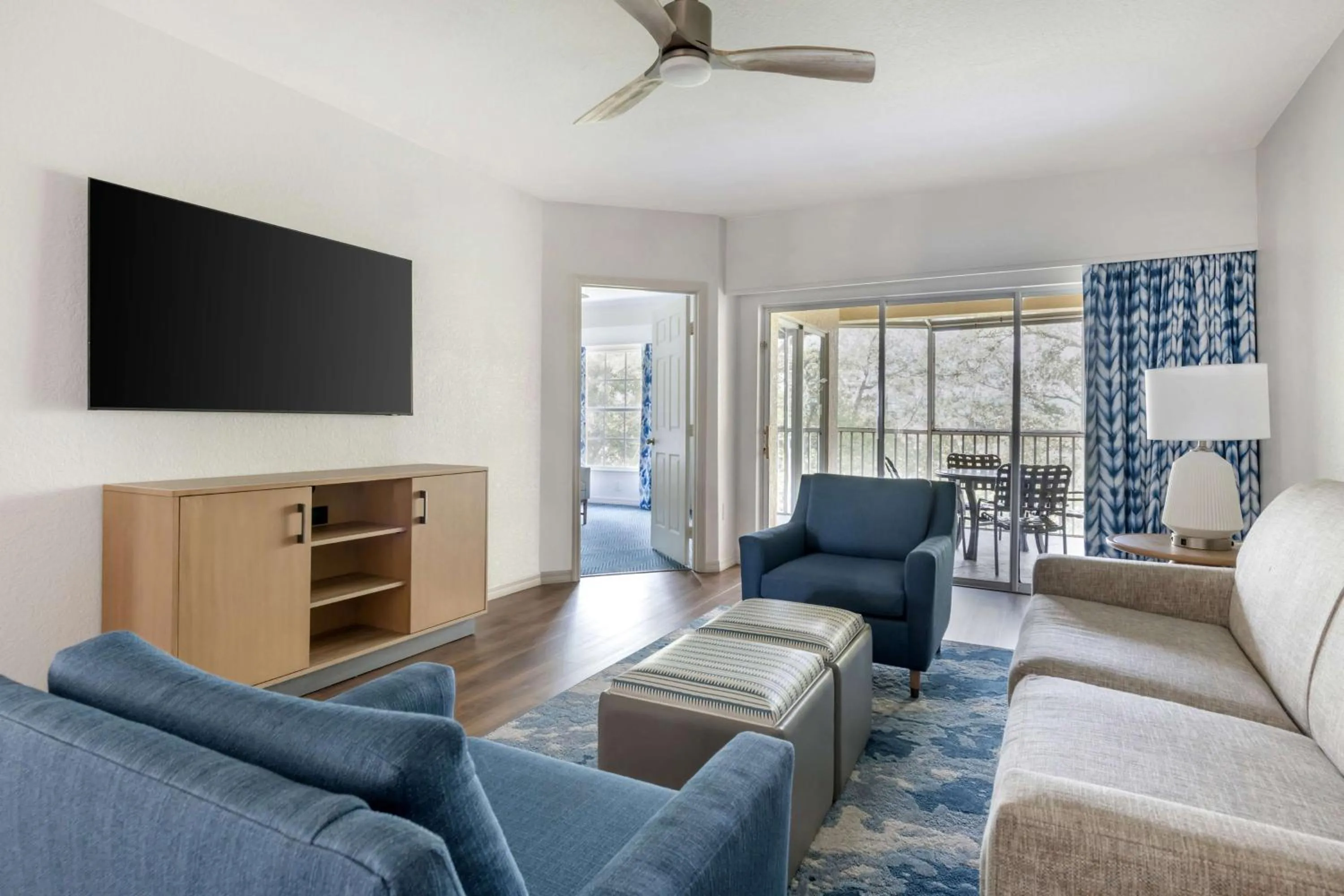 Living room in Hilton Vacation Club Mystic Dunes Orlando