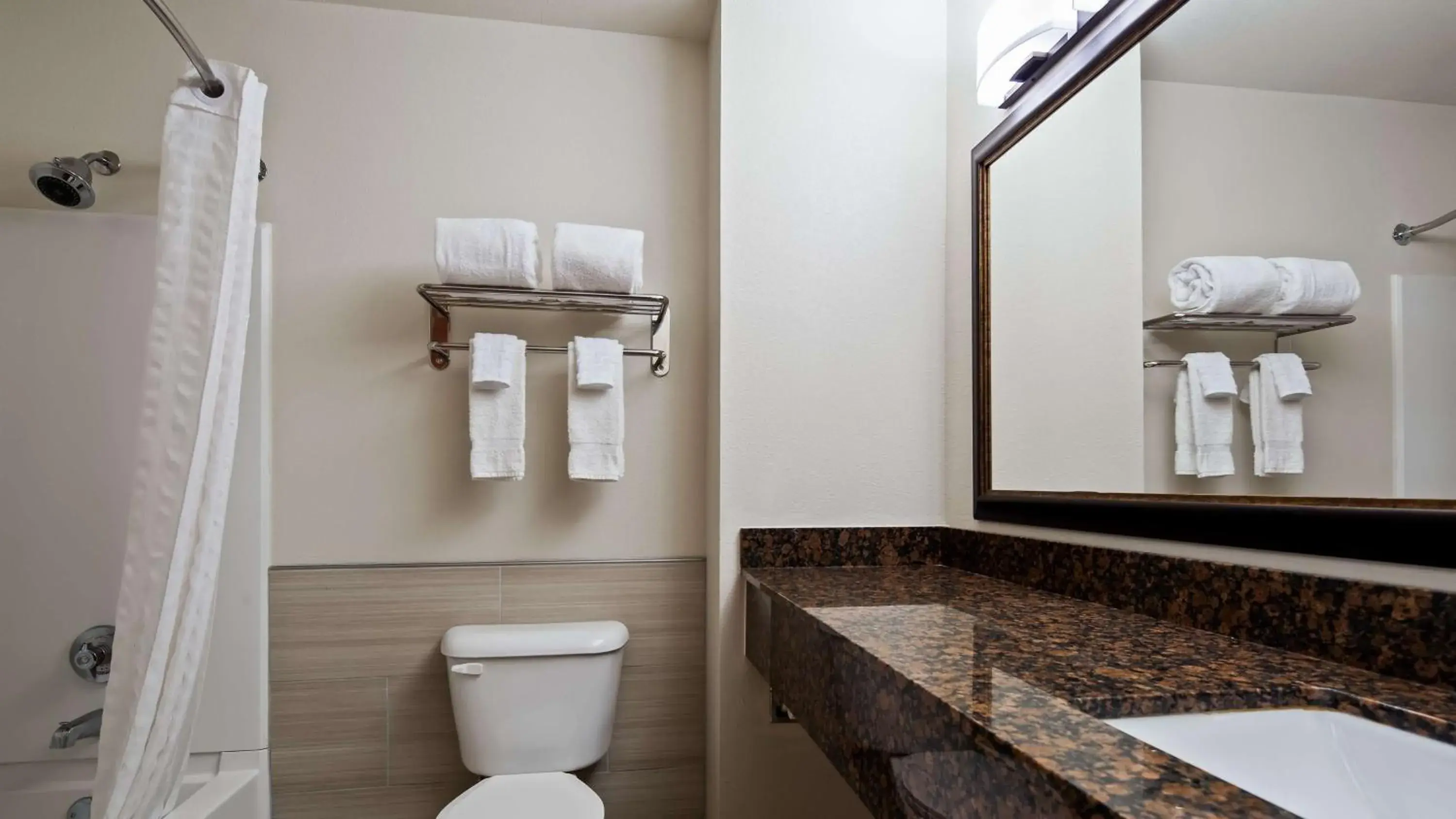 King Room - Non-Smoking in Best Western Denton Inn King Room - Non-Smoking in Best Western Denton Inn