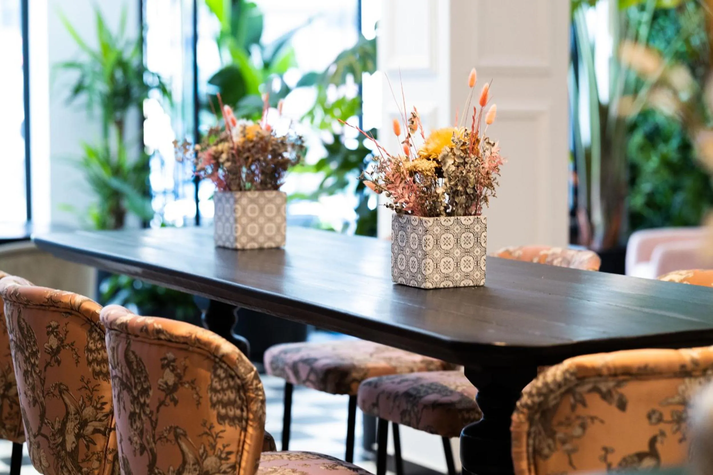 Restaurant/places to eat in The Mood Luxury Rooms