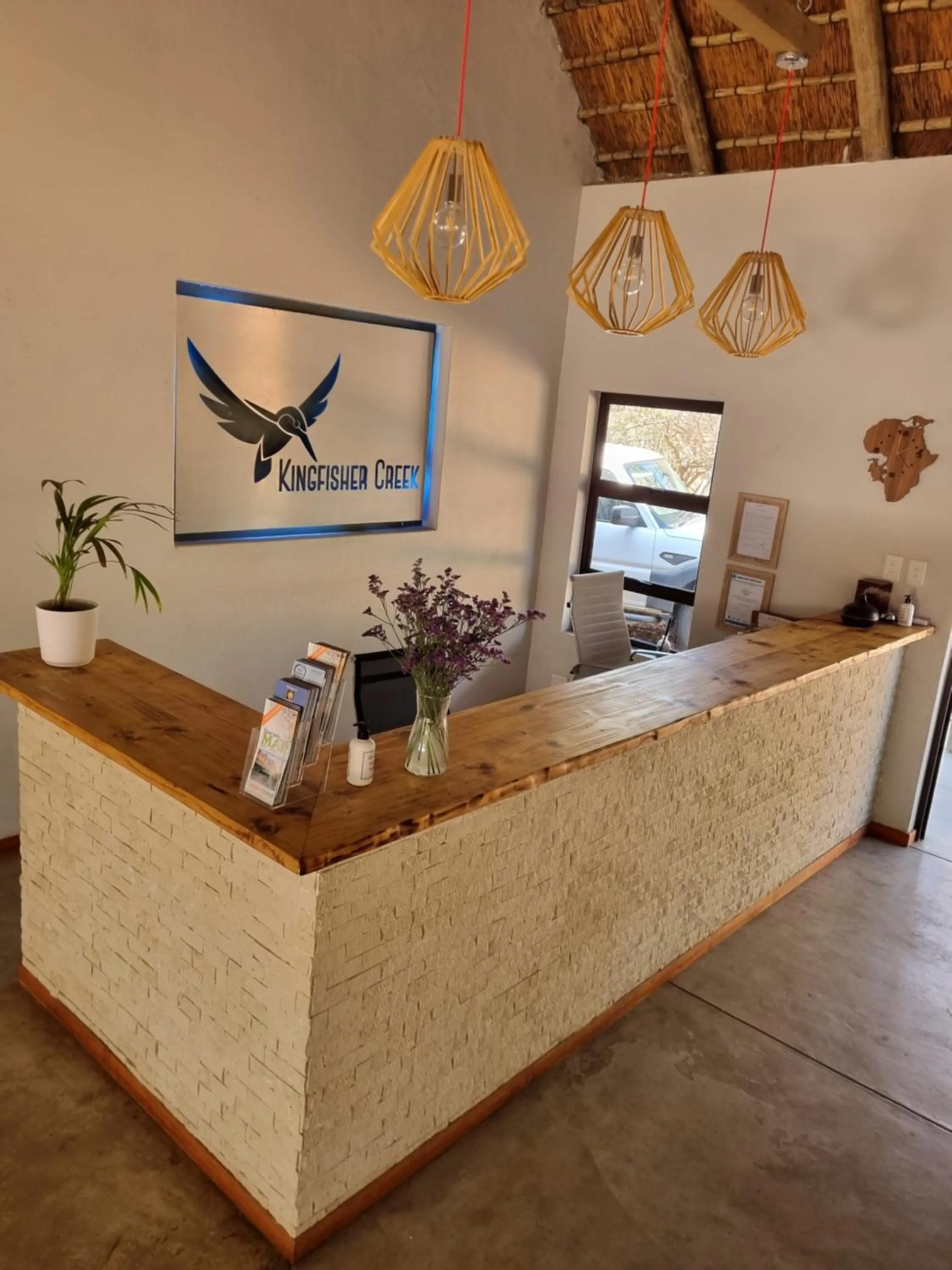 Facade/entrance in Kingfisher Creek Safari Lodge