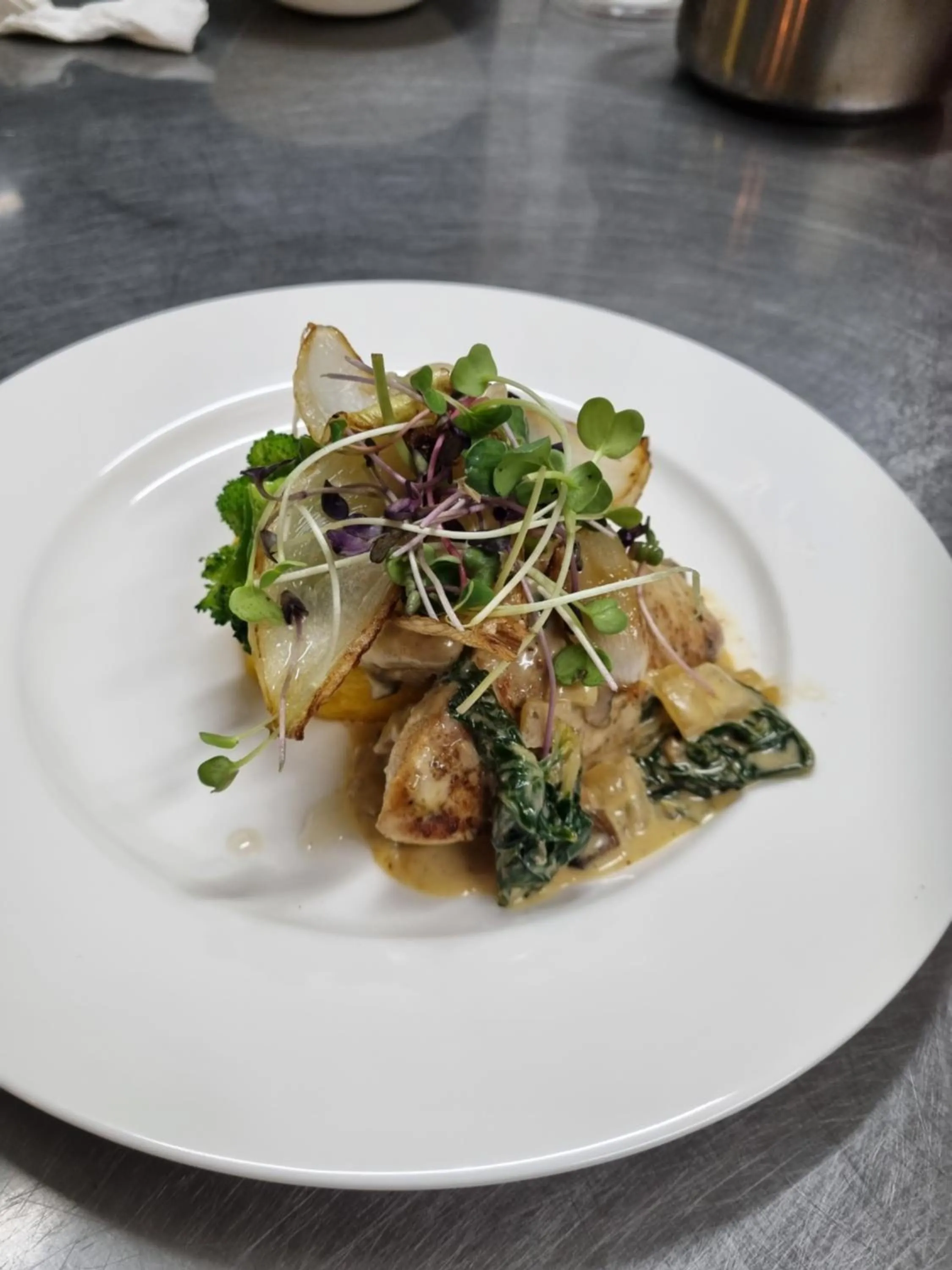 Dinner in Kingfisher Creek Safari Lodge