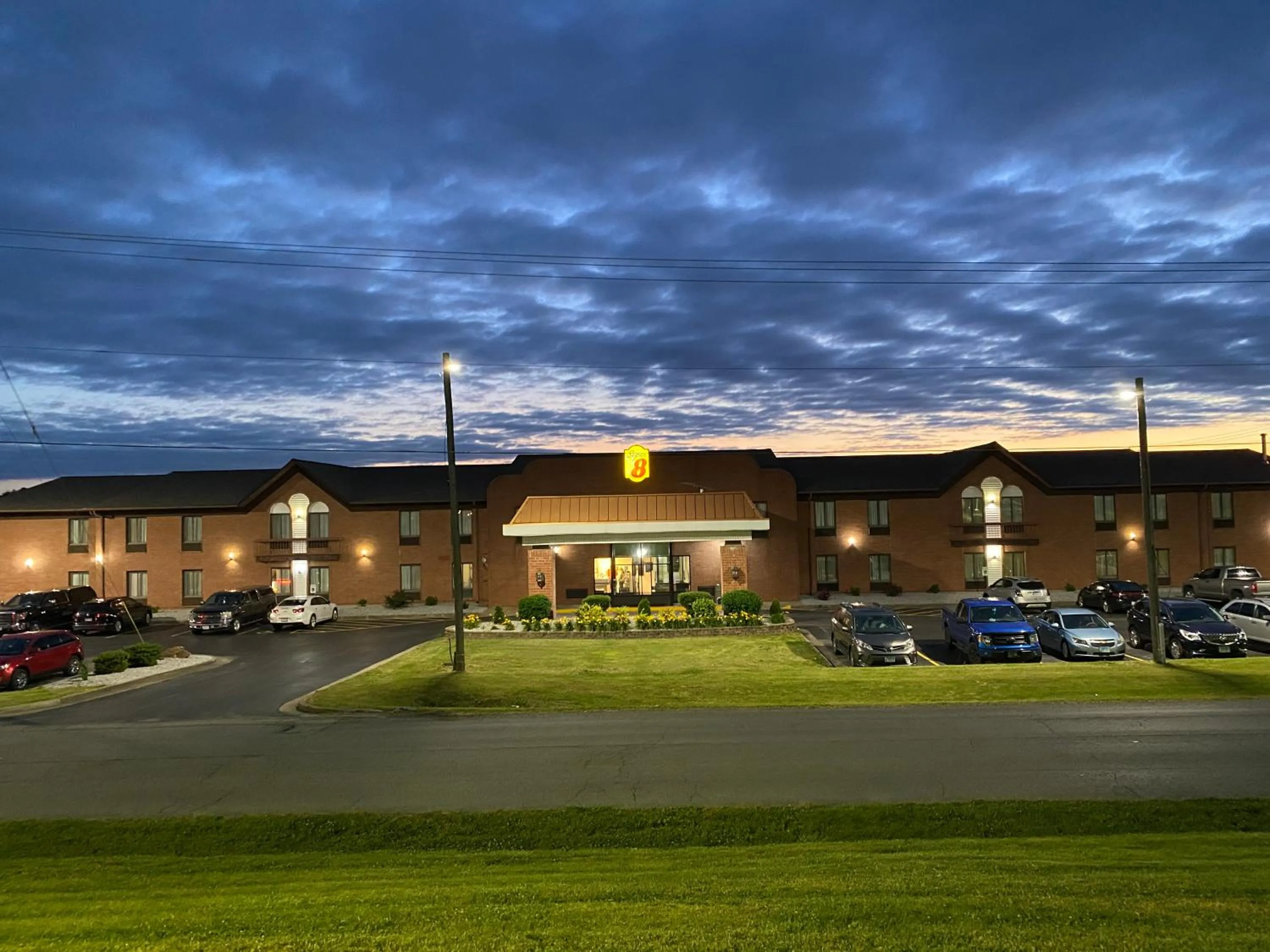 Property building in Super 8 by Wyndham Metropolis