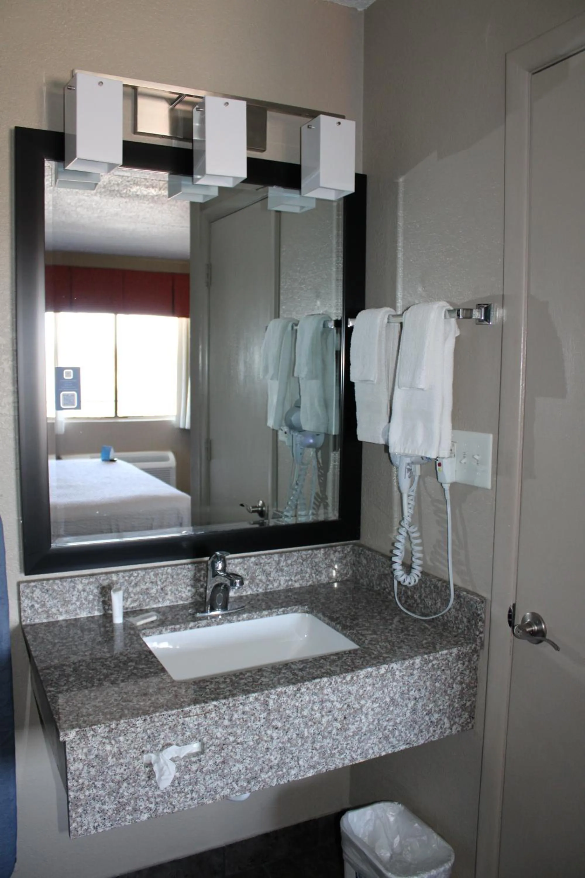 Shower in Days Inn & Suites by Wyndham Springfield on I-44