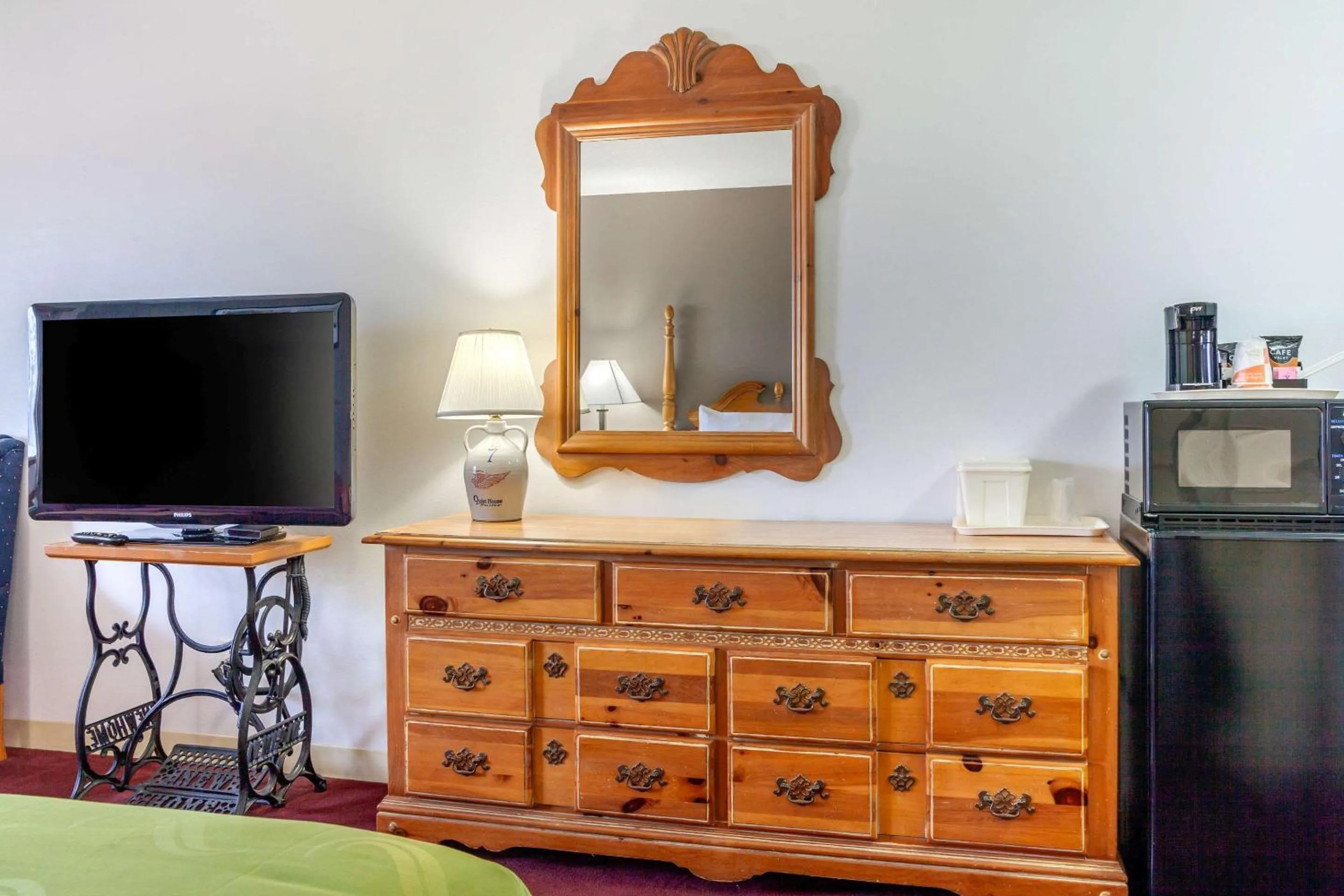 Photo of the whole room in Quality Inn & Suites Prairie Du Chien