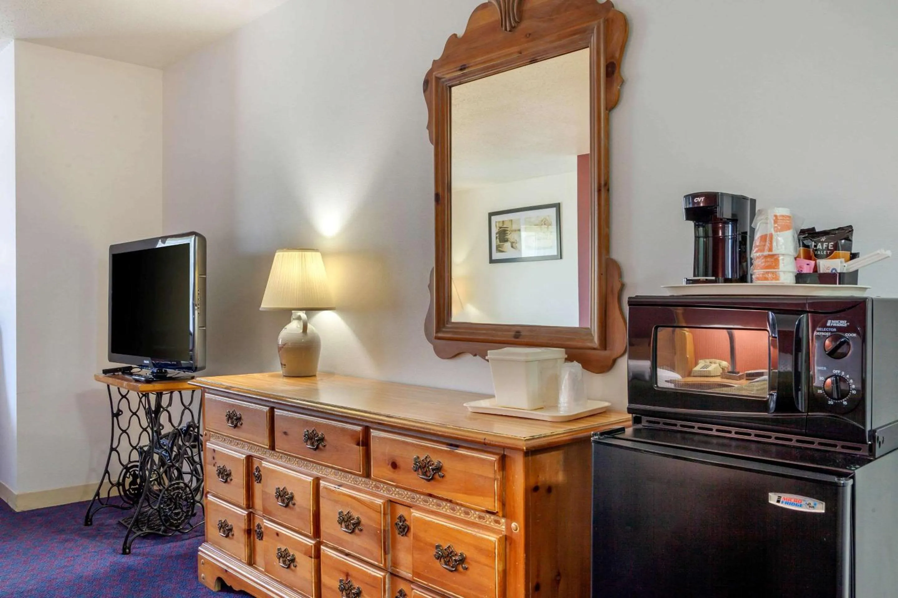 Photo of the whole room in Quality Inn & Suites Prairie Du Chien