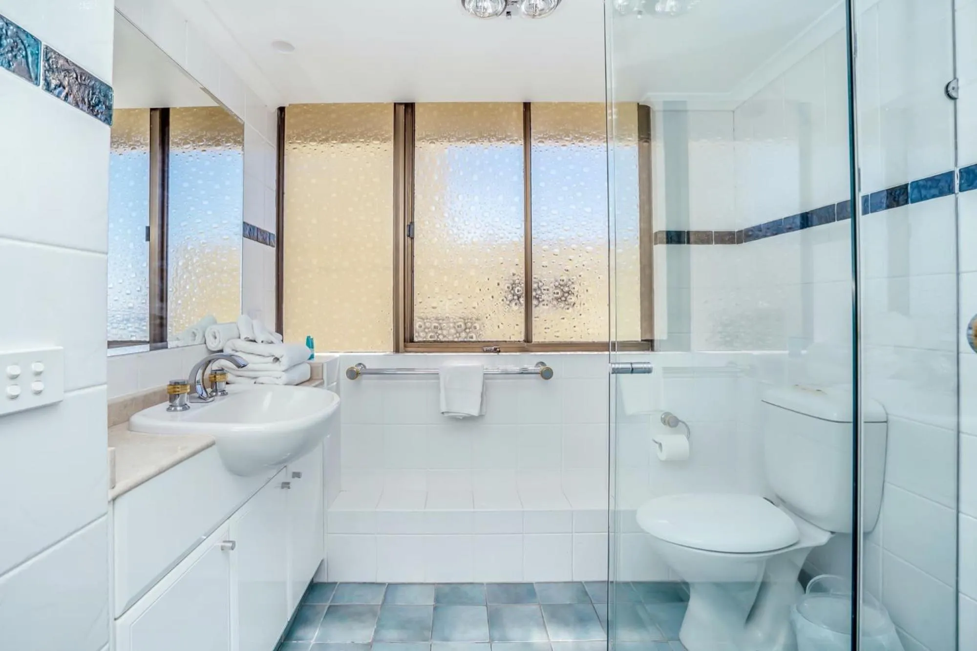 Shower in Dorchester On The Beach