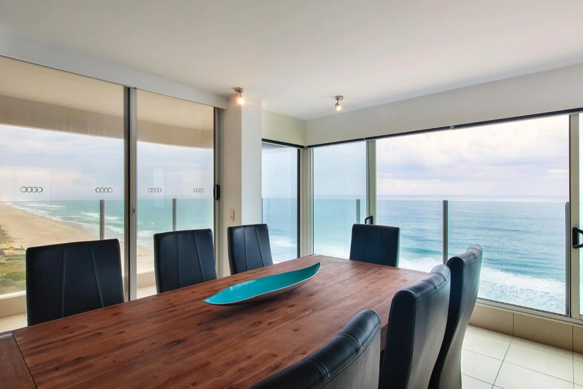 Dining area in Dorchester On The Beach