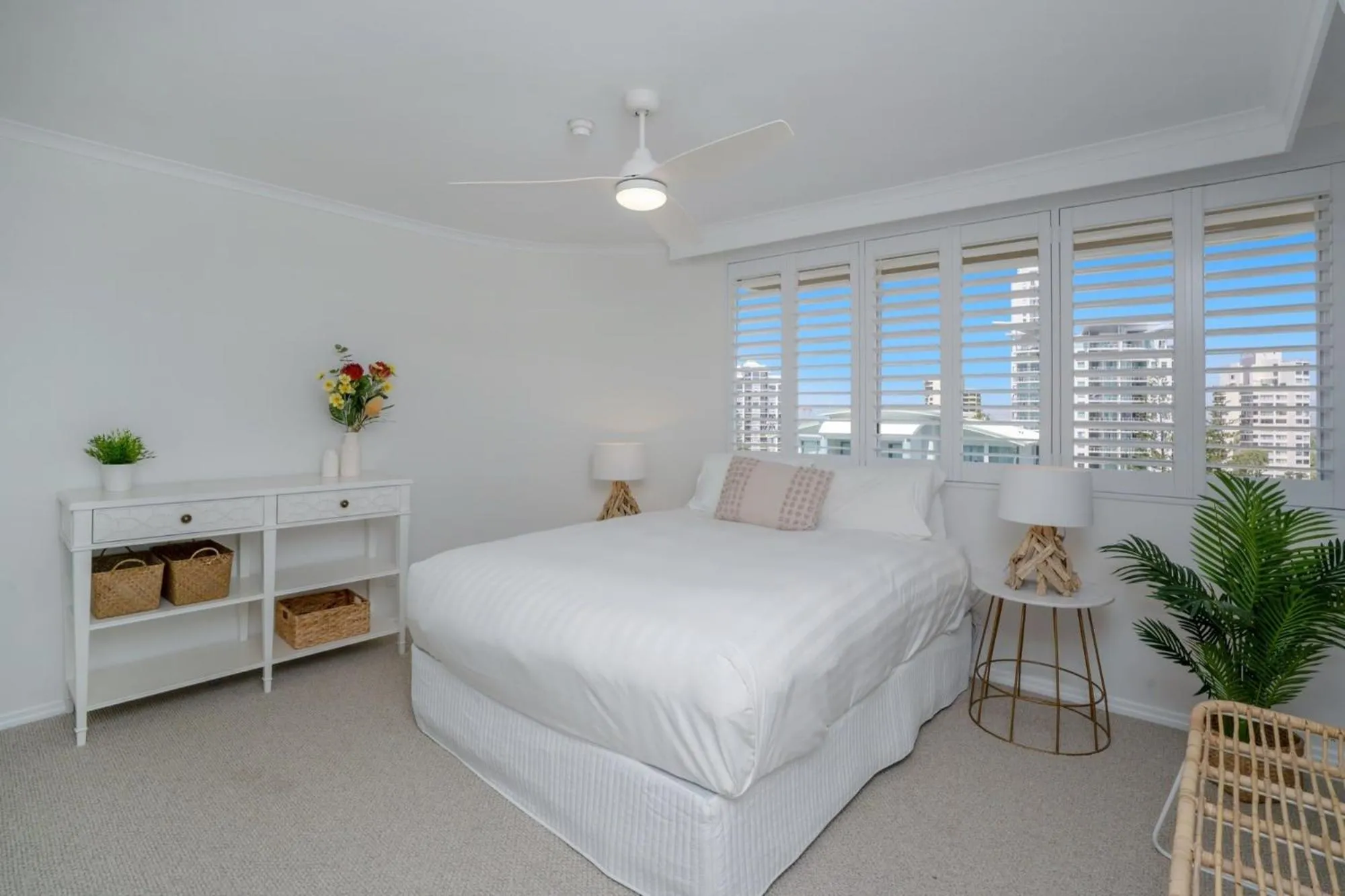 Bed in Dorchester On The Beach