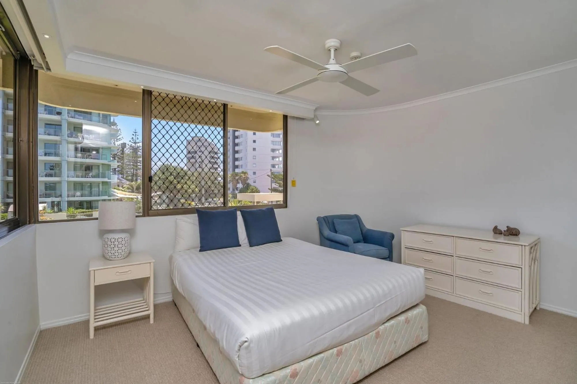Bedroom, Bed in Dorchester On The Beach