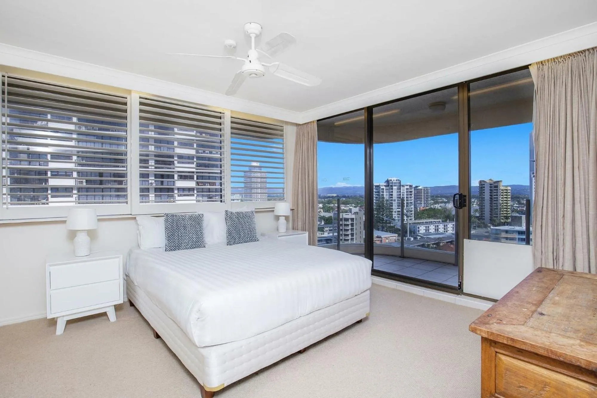 Bedroom, Bed in Dorchester On The Beach