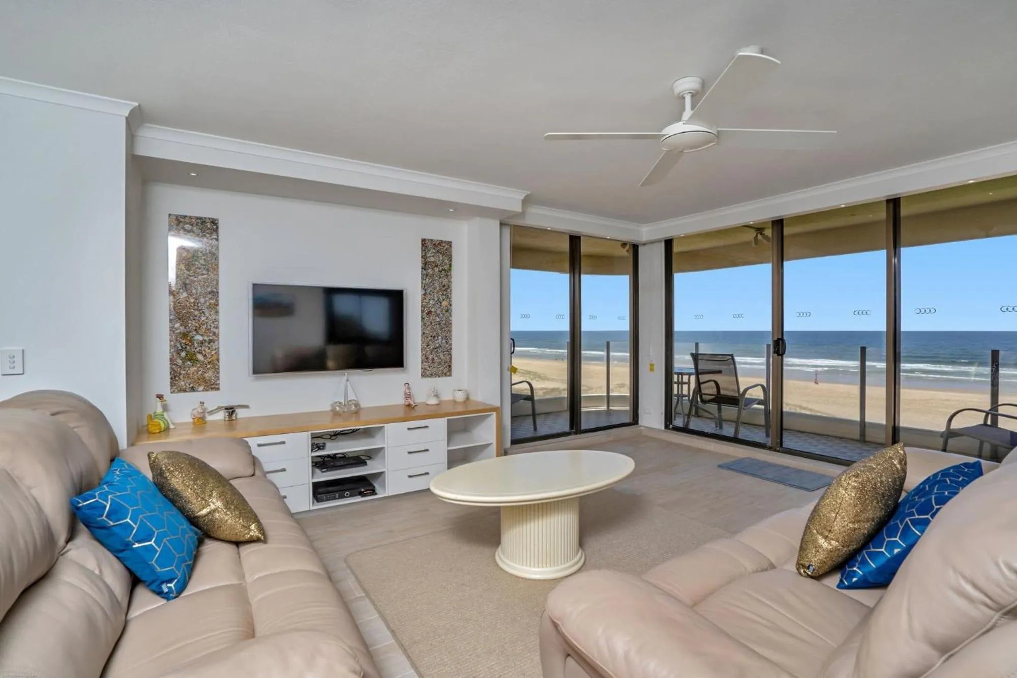 Living room in Dorchester On The Beach