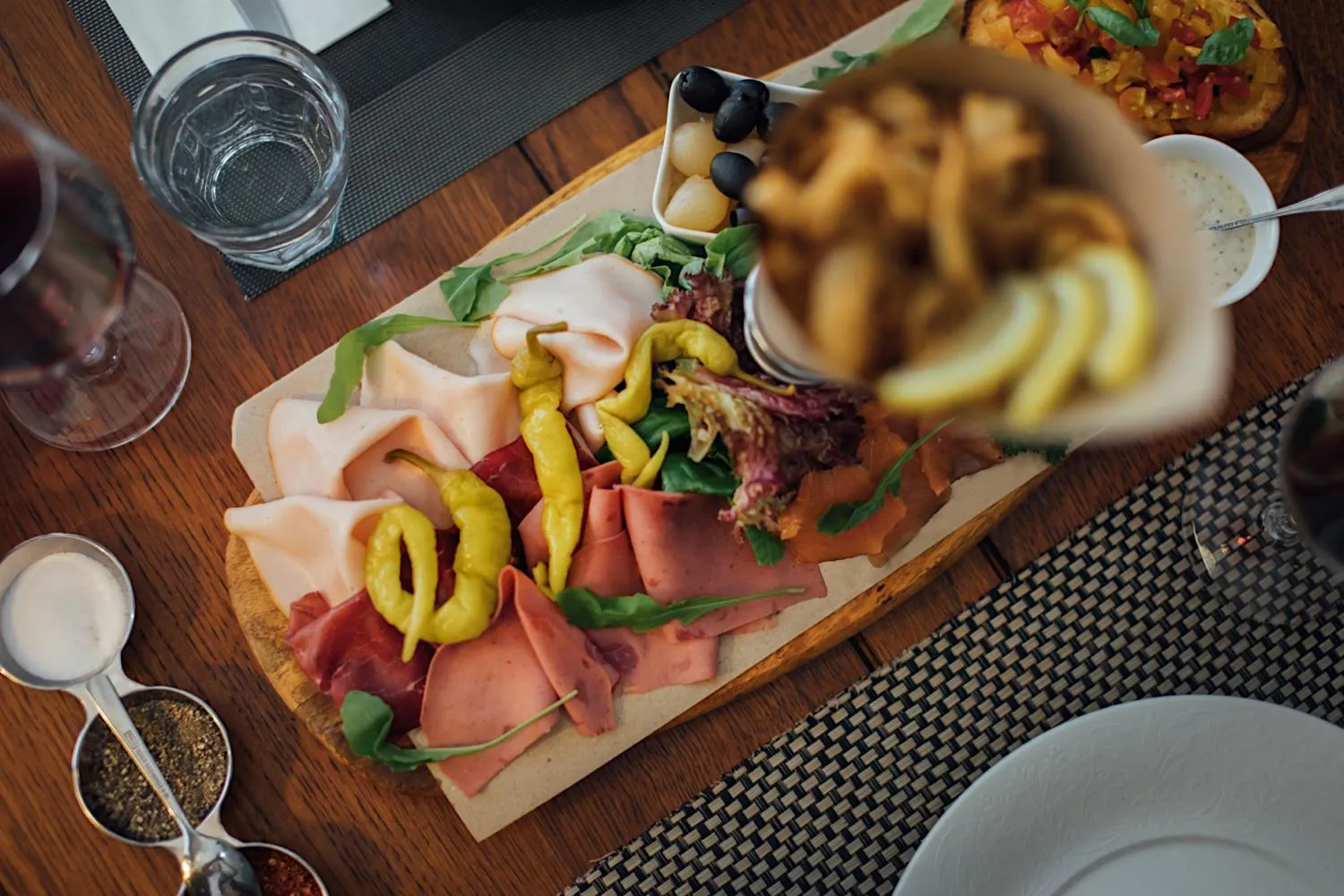 Restaurant/places to eat in Campbell House