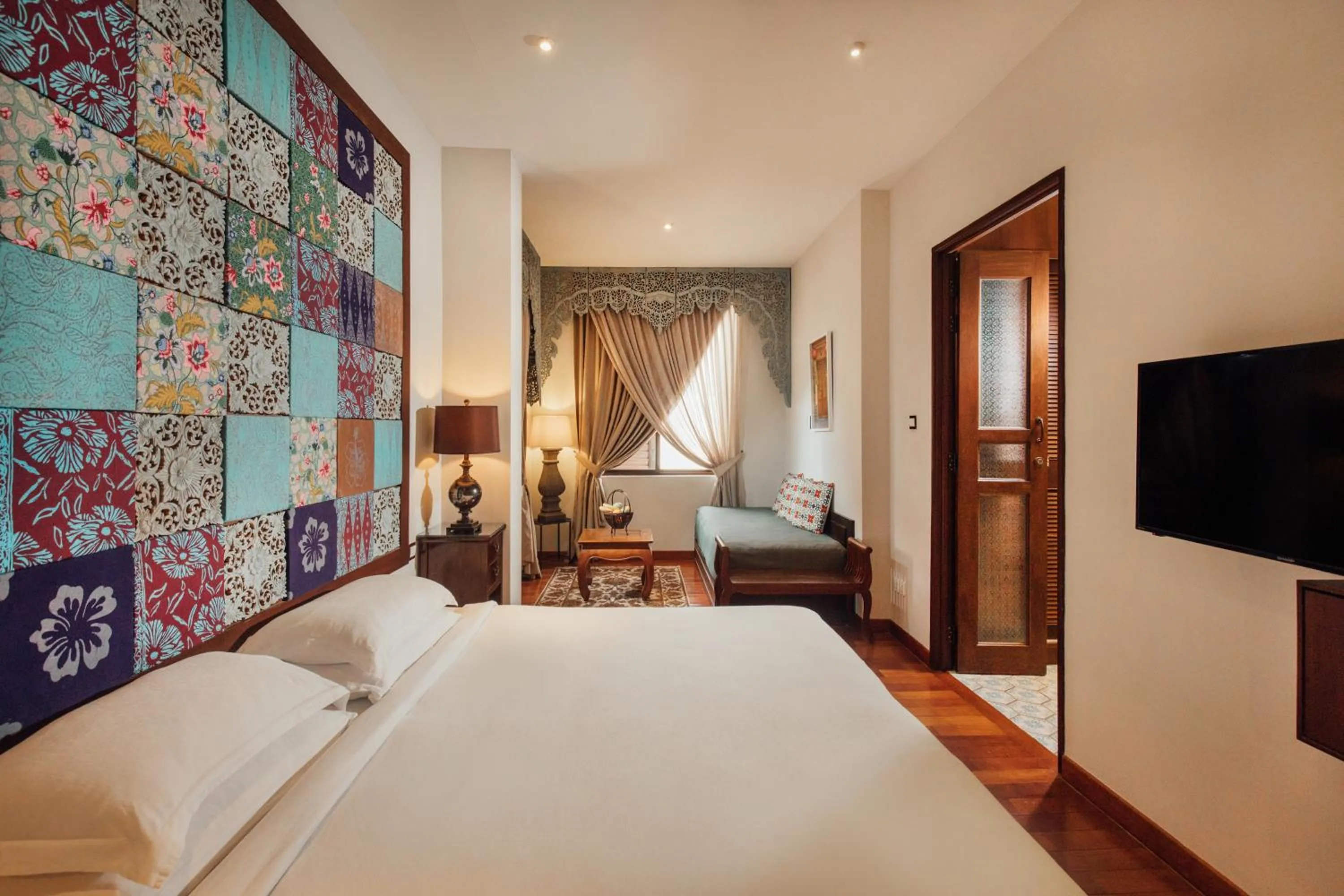 Bedroom, Bed in Campbell House