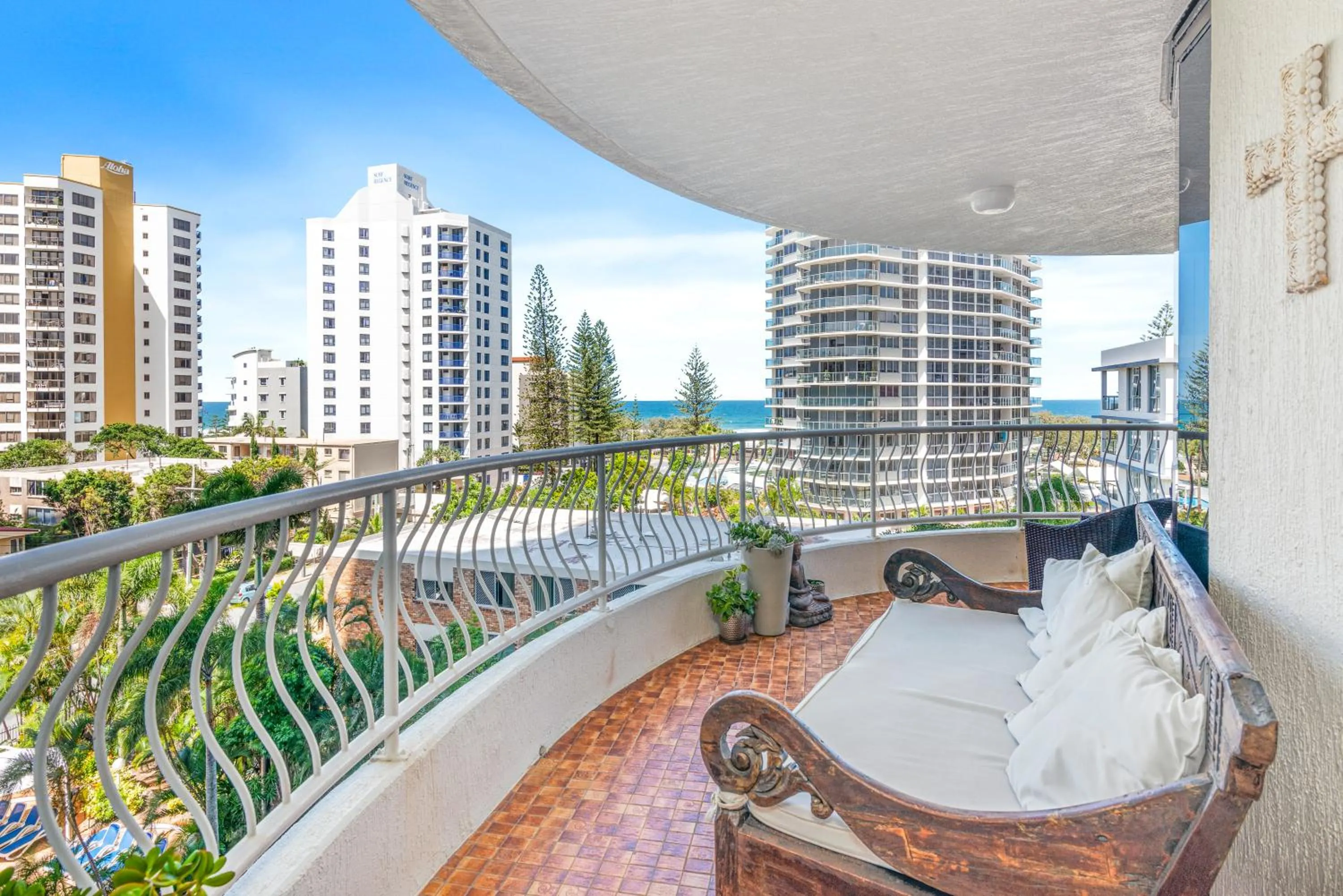 Balcony/Terrace in Aegean Apartments Surfers Paradise