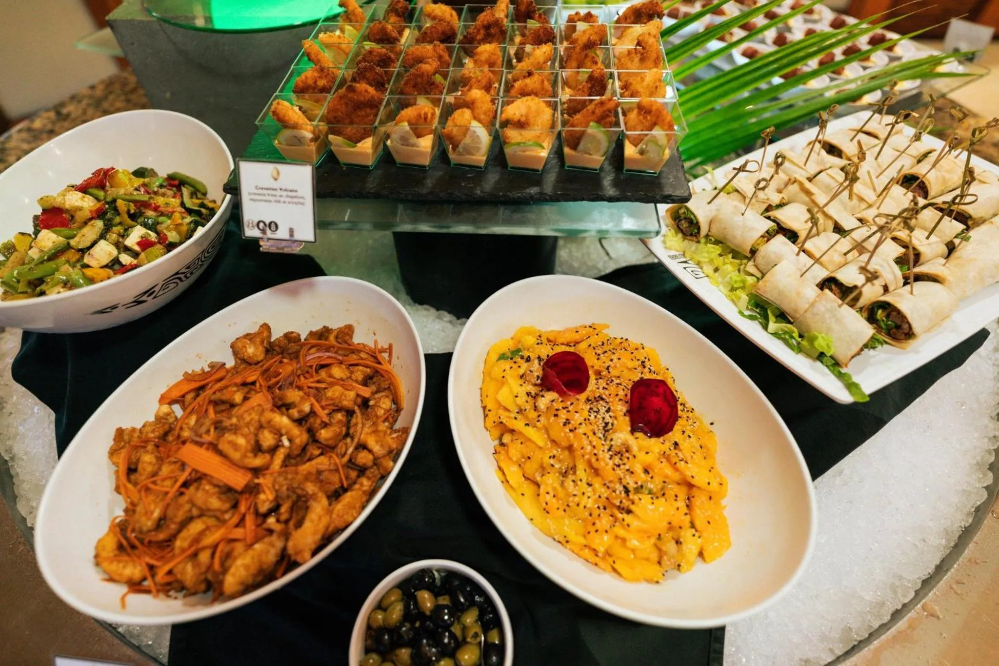 Restaurant/places to eat in InterContinental Bora Bora Le Moana Resort by IHG