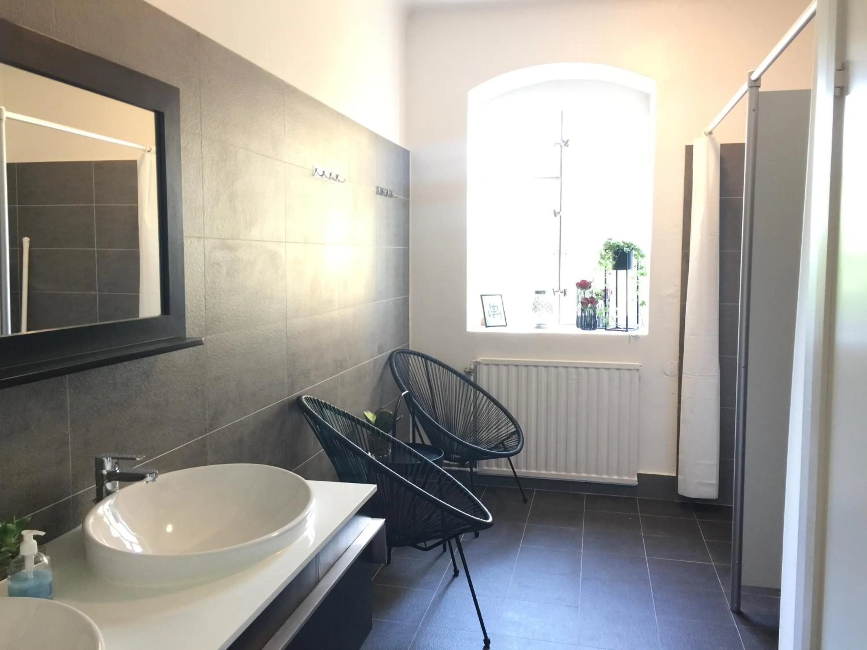 Shower in Waterside Mariestad