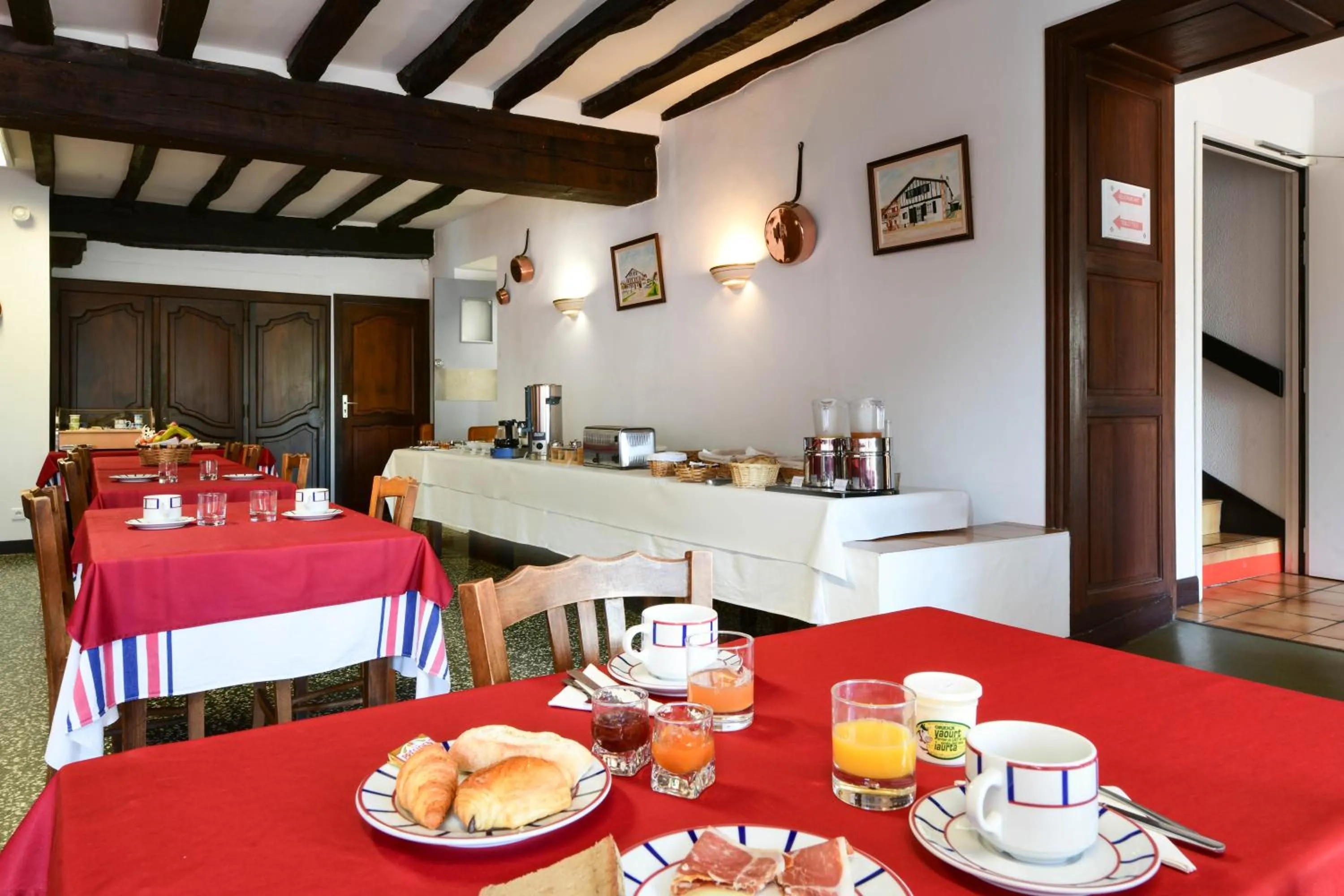 Logis Hôtel Baratxartea