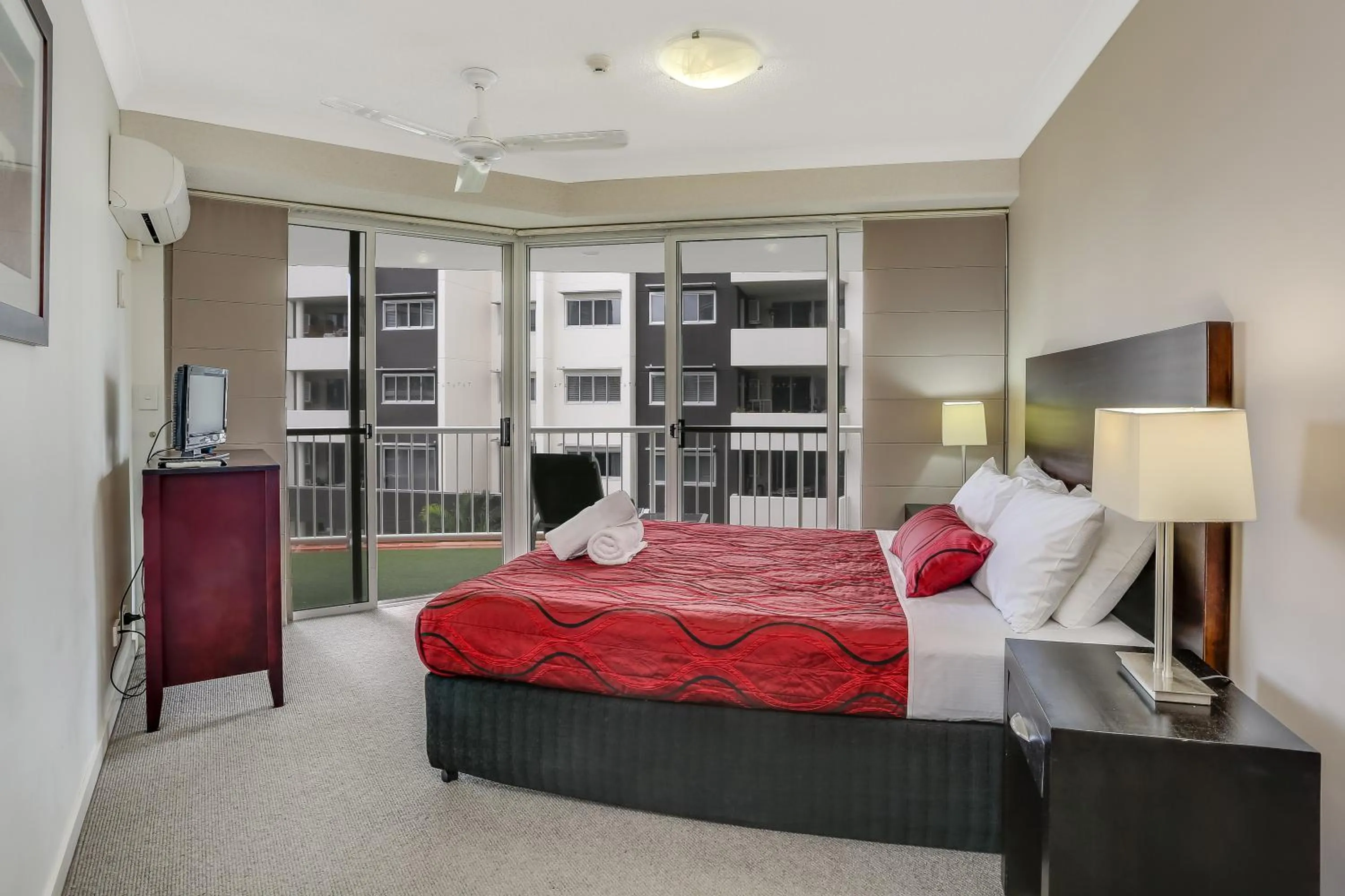 Bed in Founda Gardens Apartments
