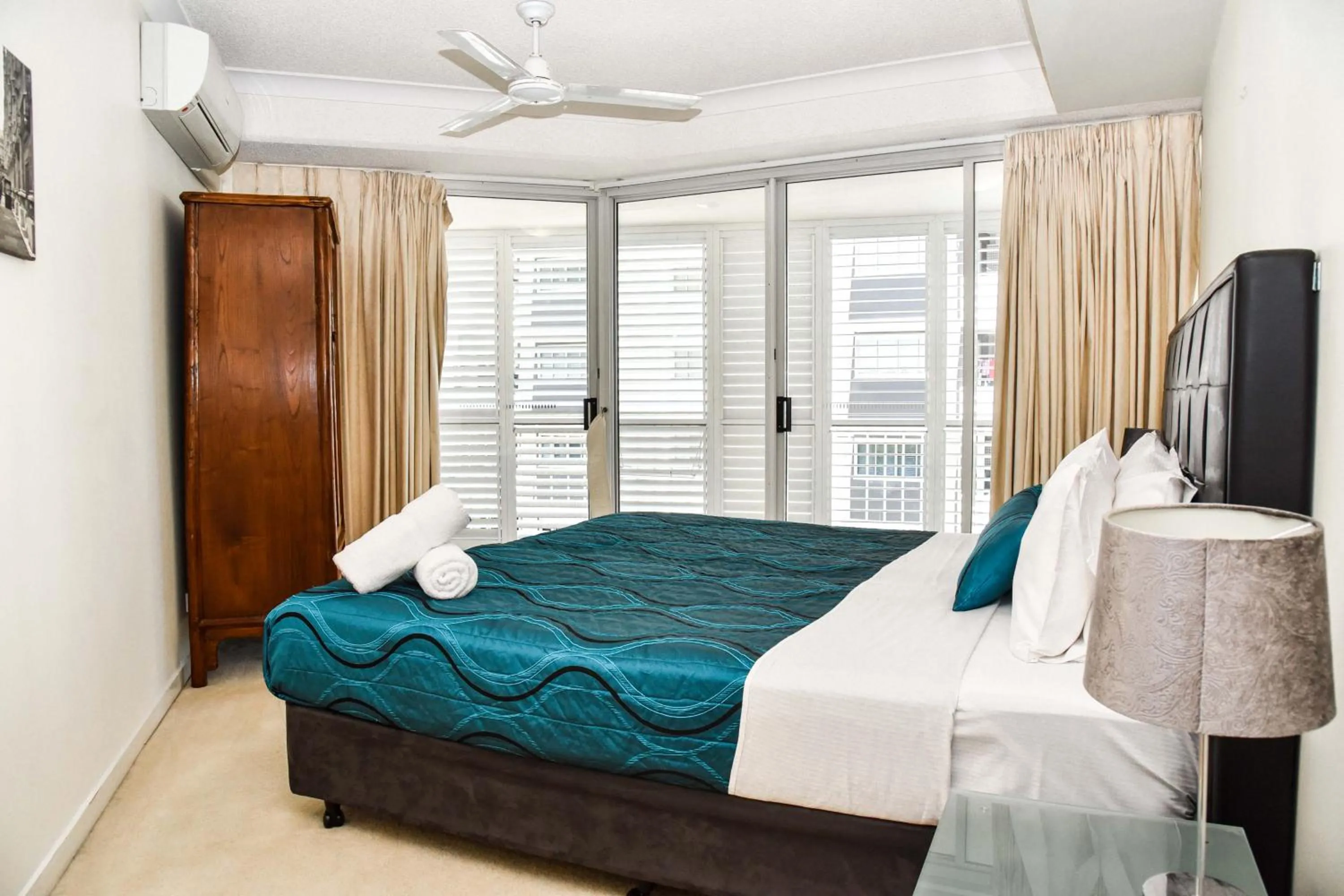 Bed in Founda Gardens Apartments