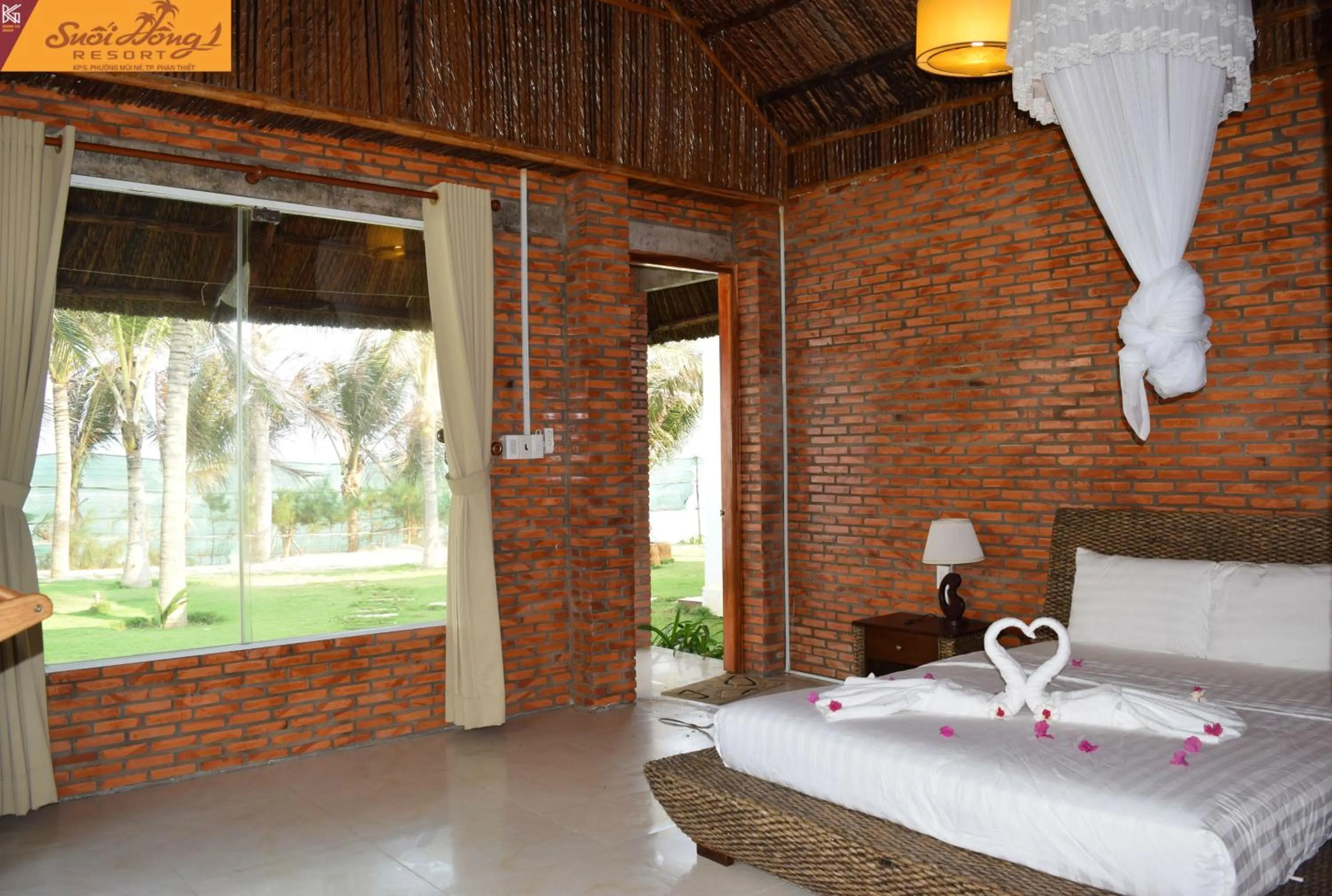 Bedroom, Bed in Suoi Hong Resort