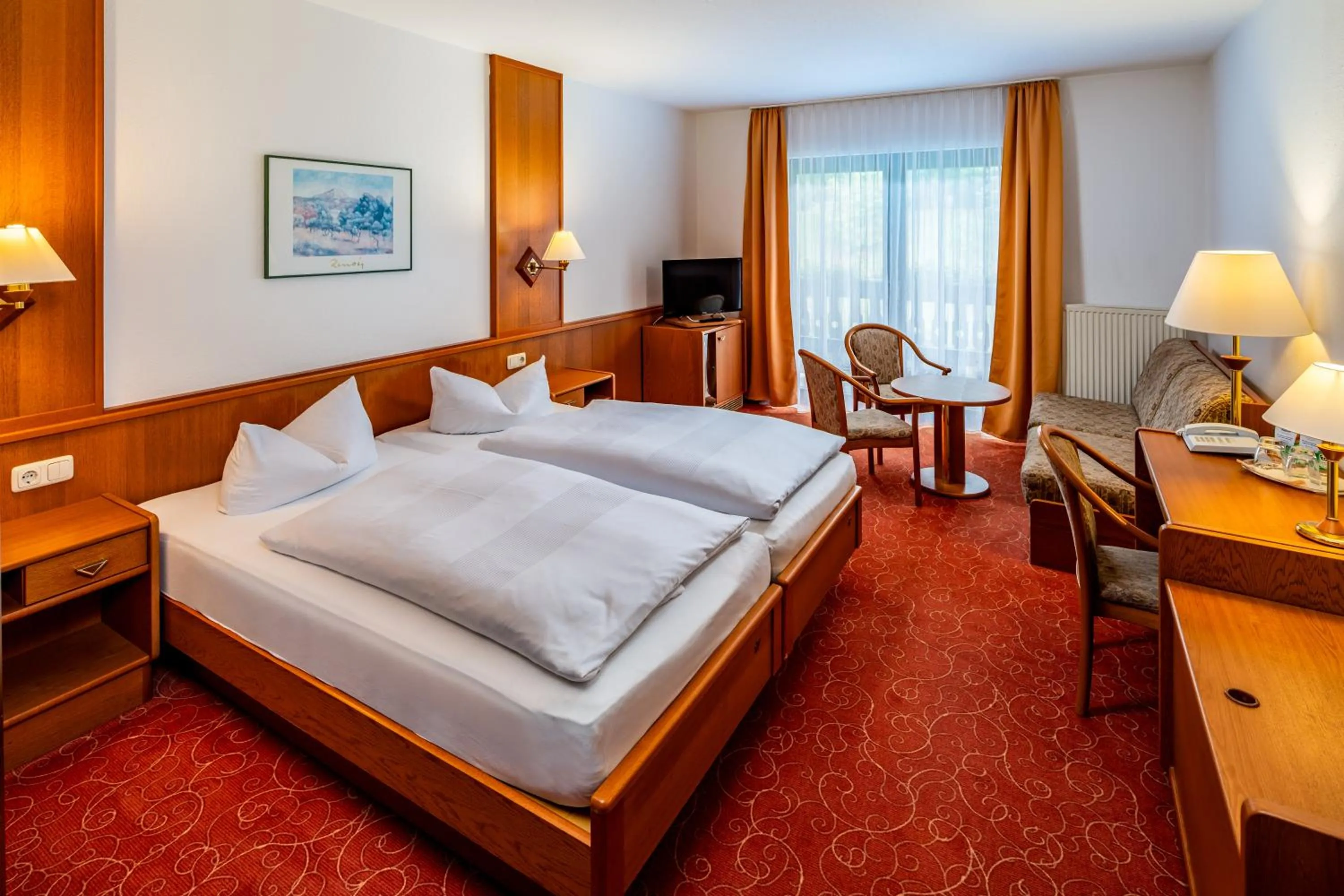 Photo of the whole room, Bed in Hotel Zur Post