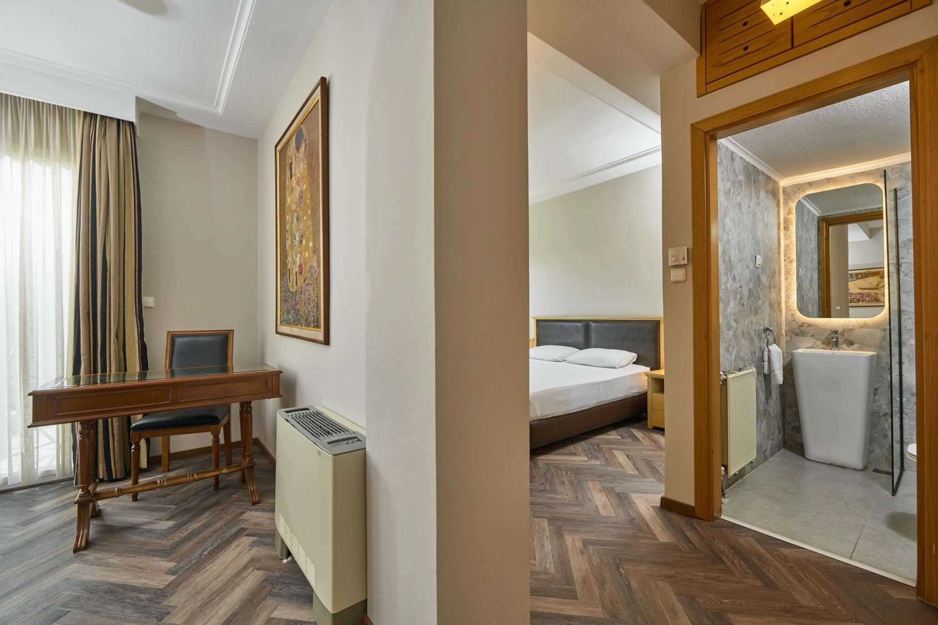 Photo of the whole room, Bed in Iris Hotel