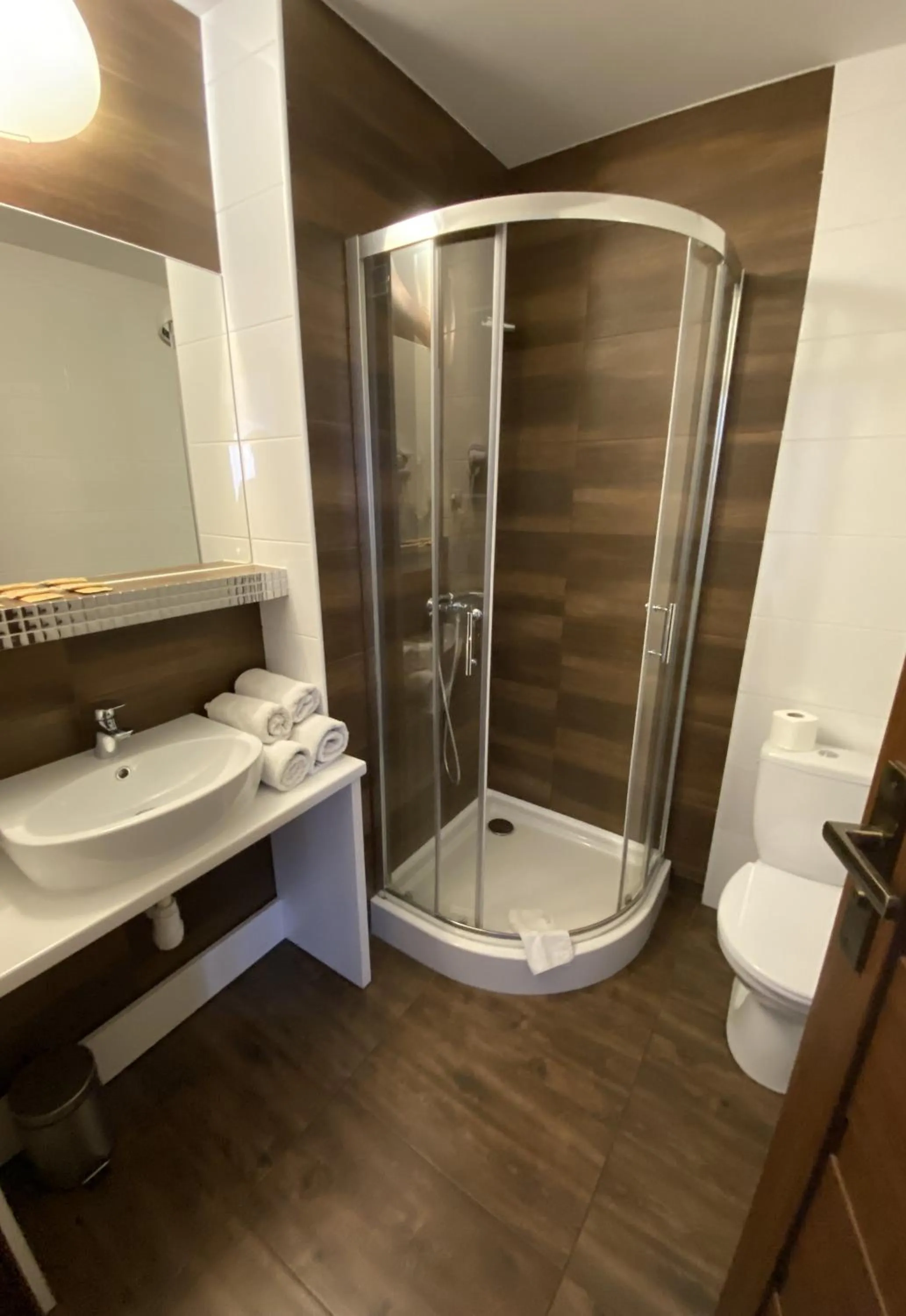 Shower in Hotel Constancja