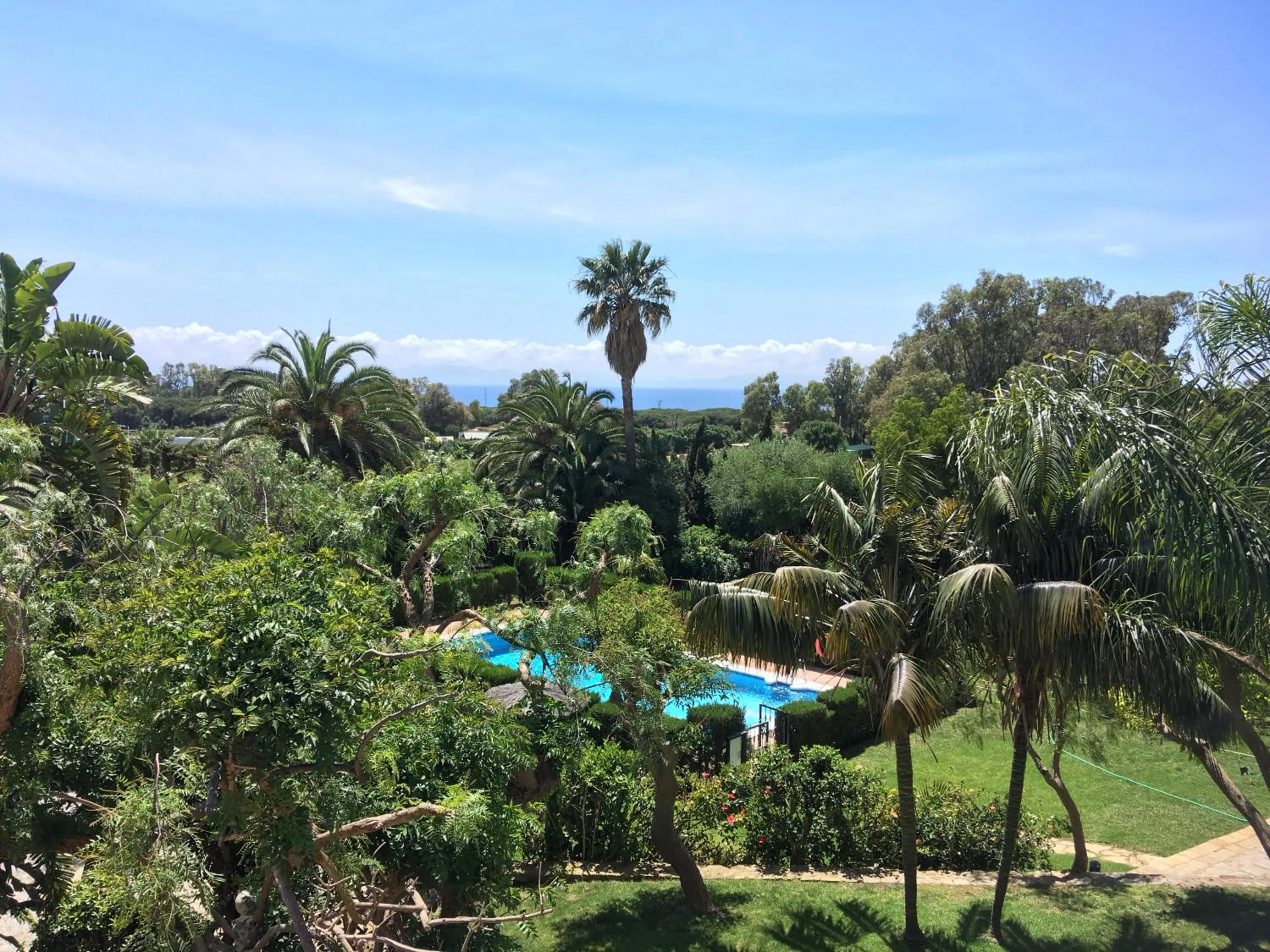 Swimming pool in Hotel La Peña